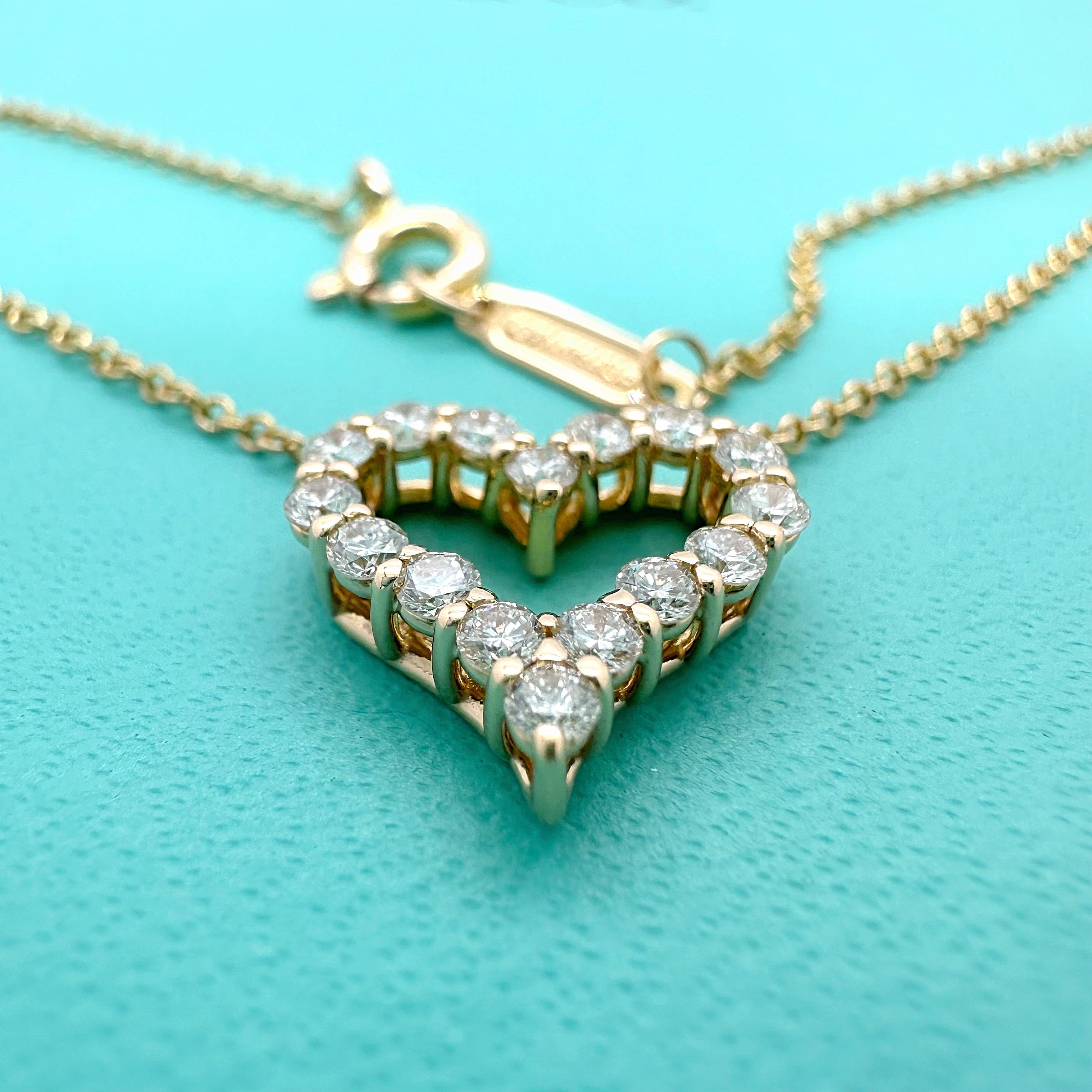 Tiffany & Co. Collier pendentif cœur en or rose 18 carats avec diamants taille mini en vente 6