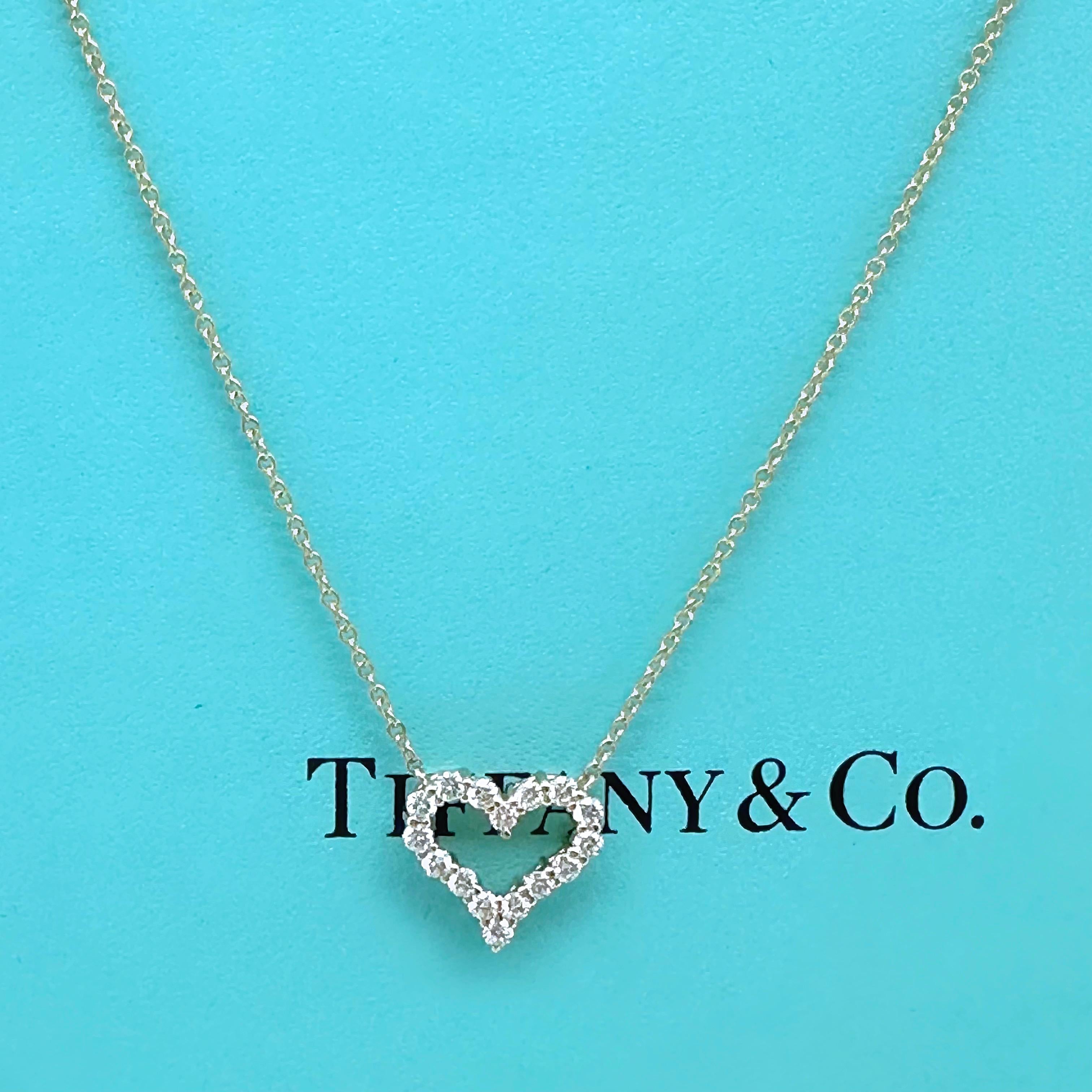 Tiffany & Co. Collier pendentif cœur en or rose 18 carats avec diamants taille mini en vente 1