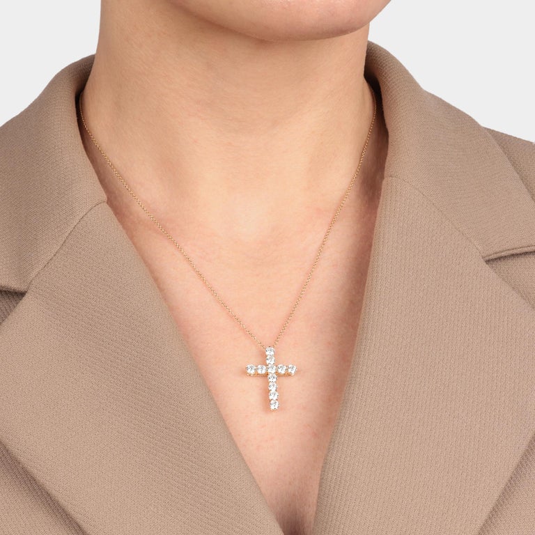 Tiffany and Co. Pendentif croix large en diamant En vente sur 1stDibs |  pendentif diamant solitaire tiffany