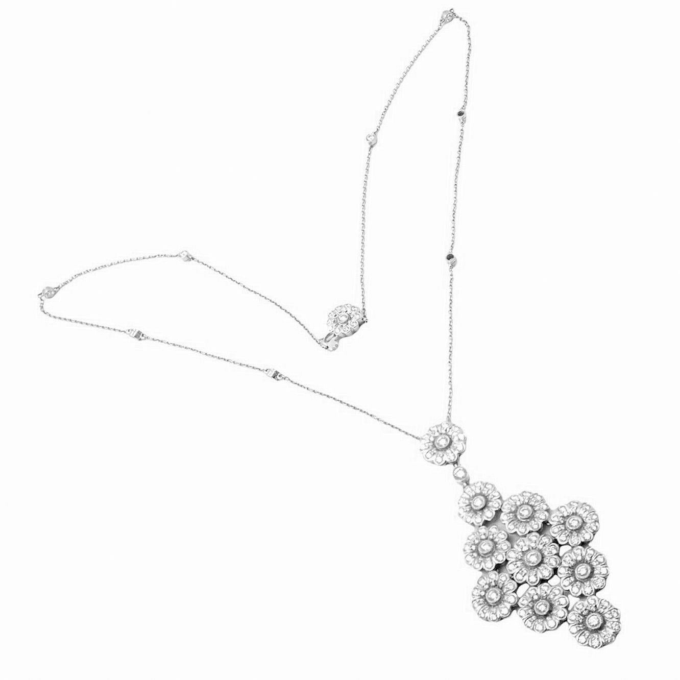 Tiffany & Co. Diamond Large Daisy Flower Platinum Pendant Necklace For Sale 1