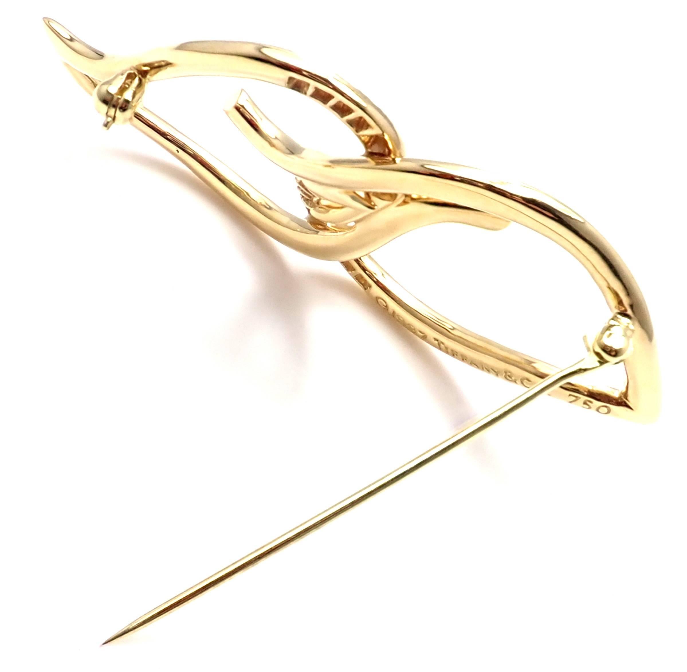 Women's or Men's Tiffany & Co. Diamond Leaf Double Heart Yellow Gold Pin Brooch, 1987