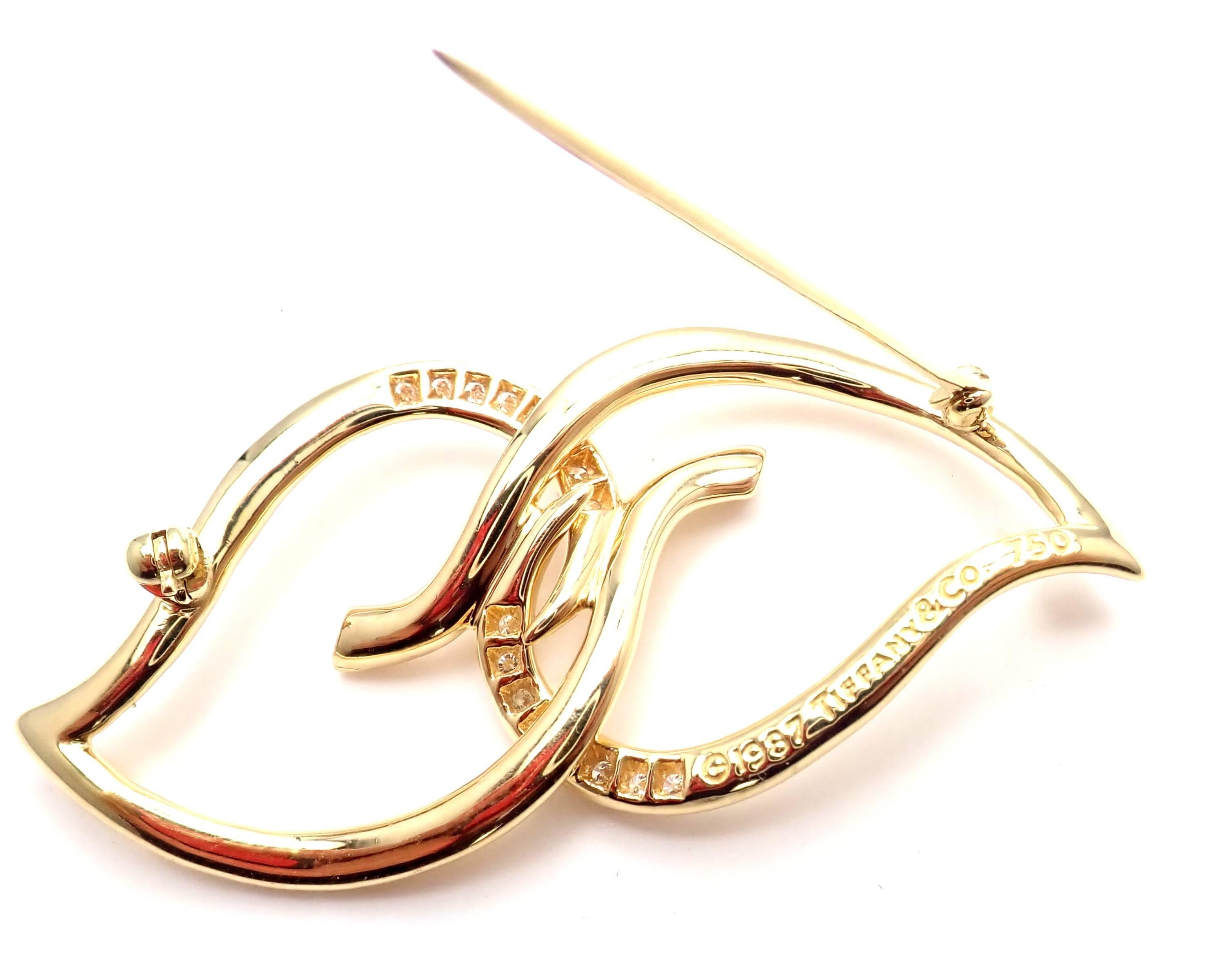 Tiffany & Co. Diamond Leaf Double Heart Yellow Gold Pin Brooch, 1987 2