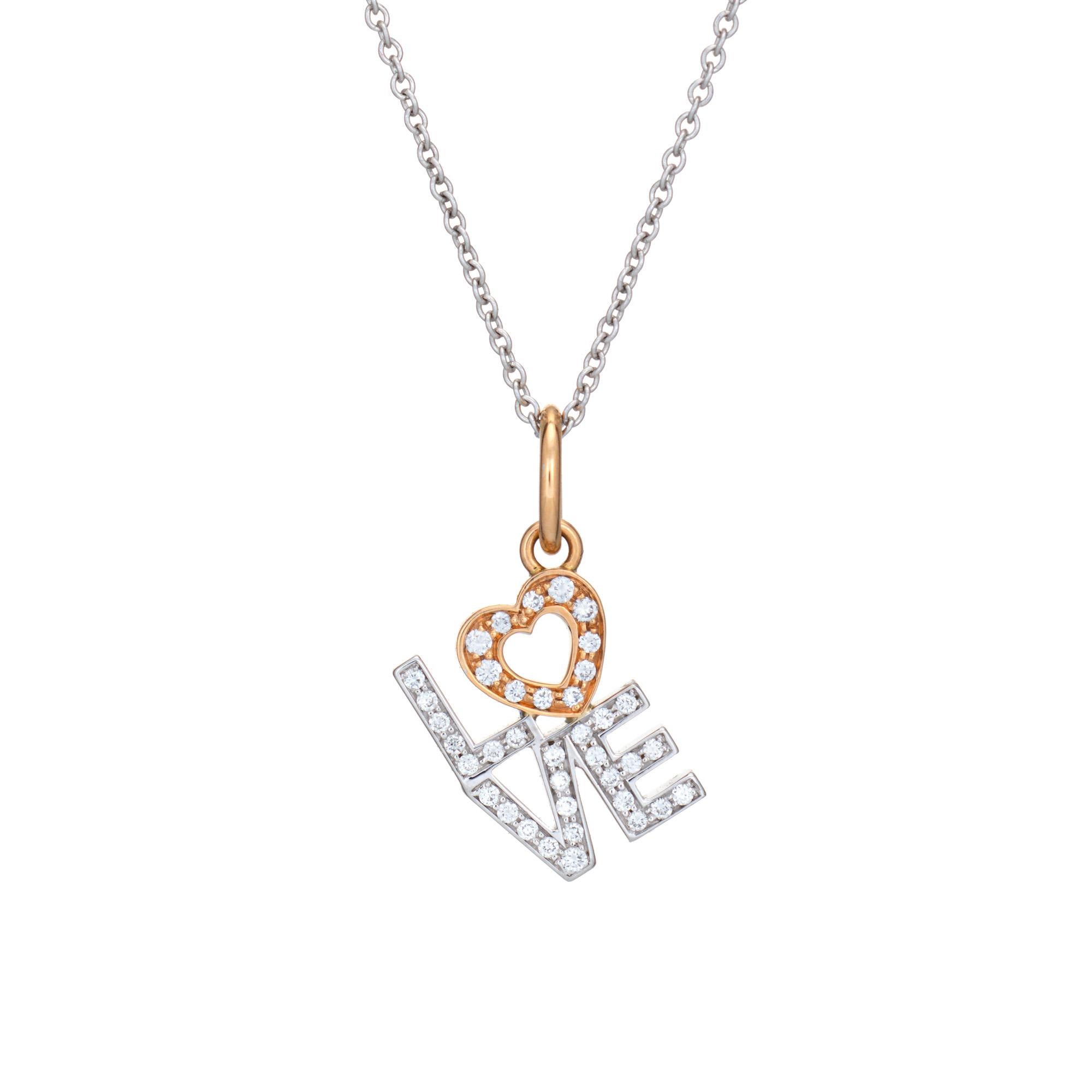 Taglio rotondo Tiffany & Co. Ciondolo e collana con diamante Love in oro bianco 18k Gioielli firmati in vendita