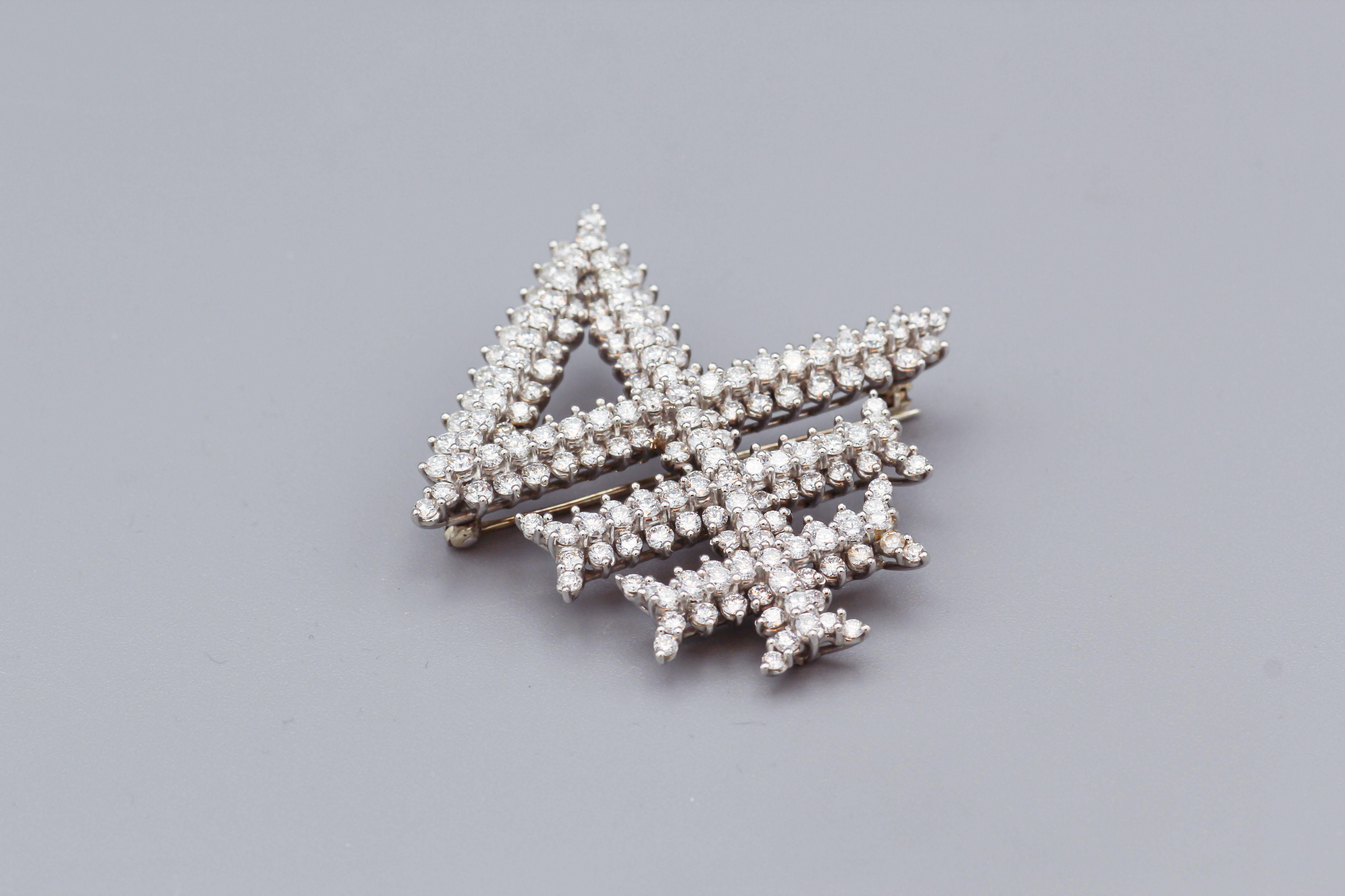 Tiffany & Co. Diamond Platinum Columbia Business School Logo Brooch In Good Condition For Sale In New York, NY