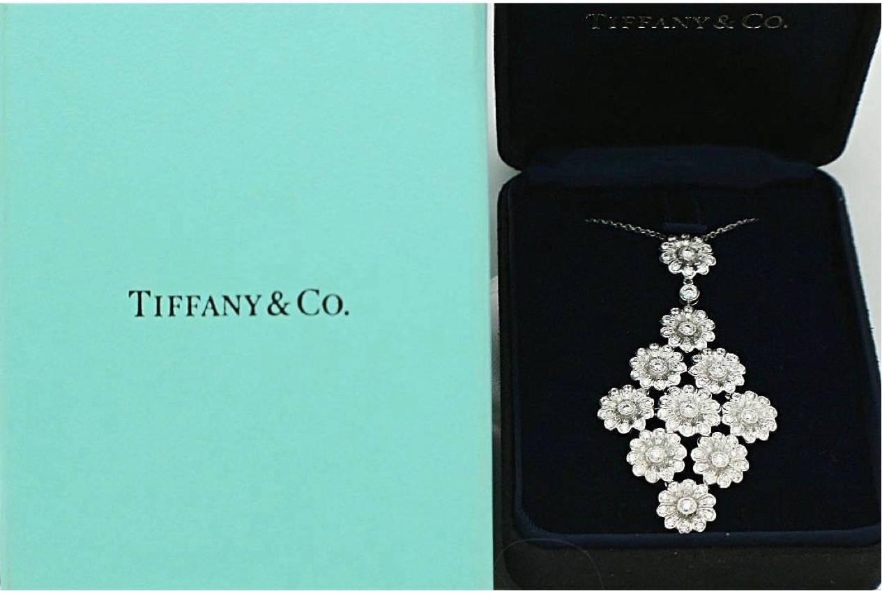Tiffany & Co. Diamond Platinum Flower Daisy Cluster Pendant Necklace In Excellent Condition In San Diego, CA