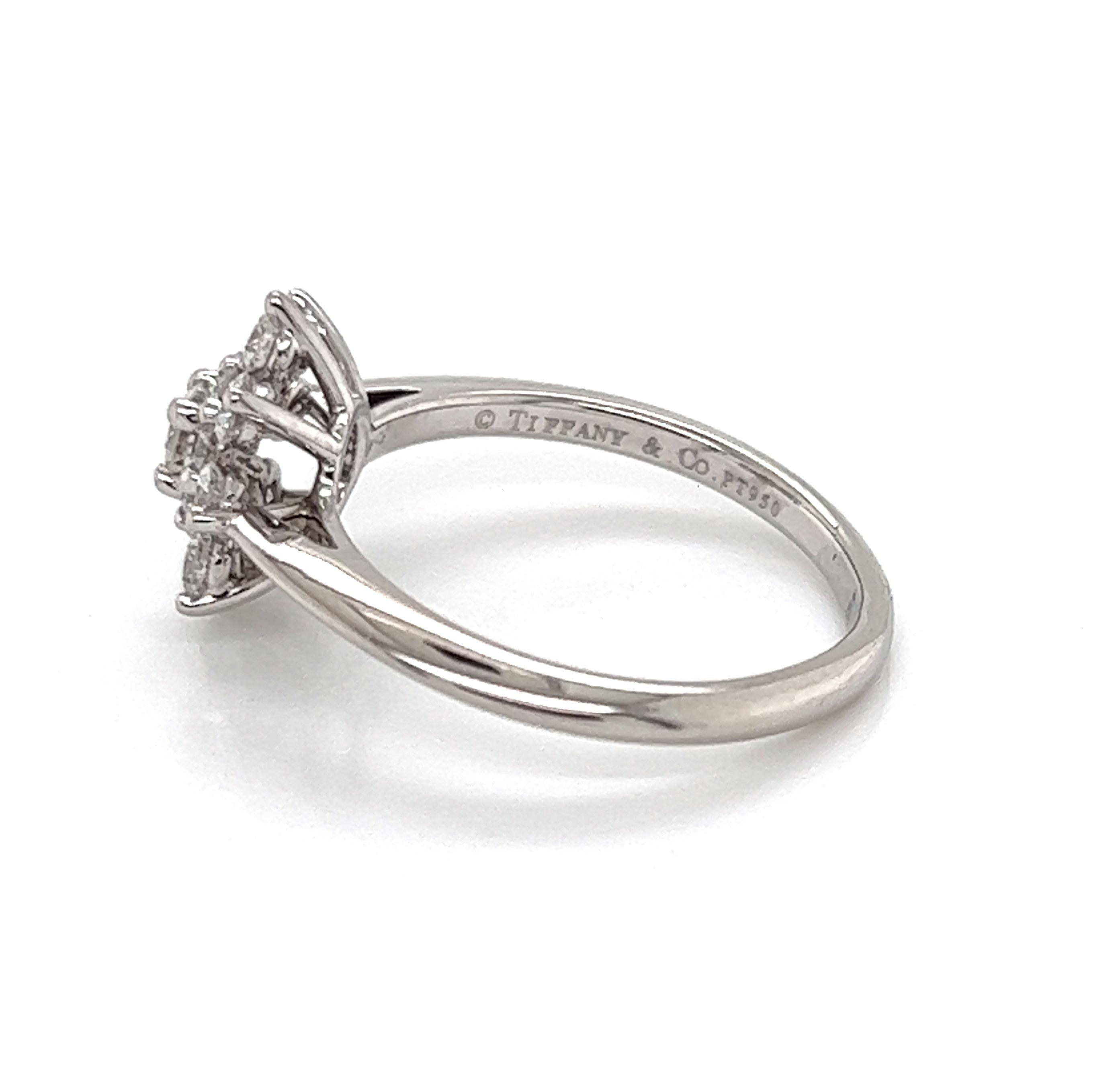Tiffany & Co. Platin-Blumenring mit Diamanten (Brillantschliff) im Angebot