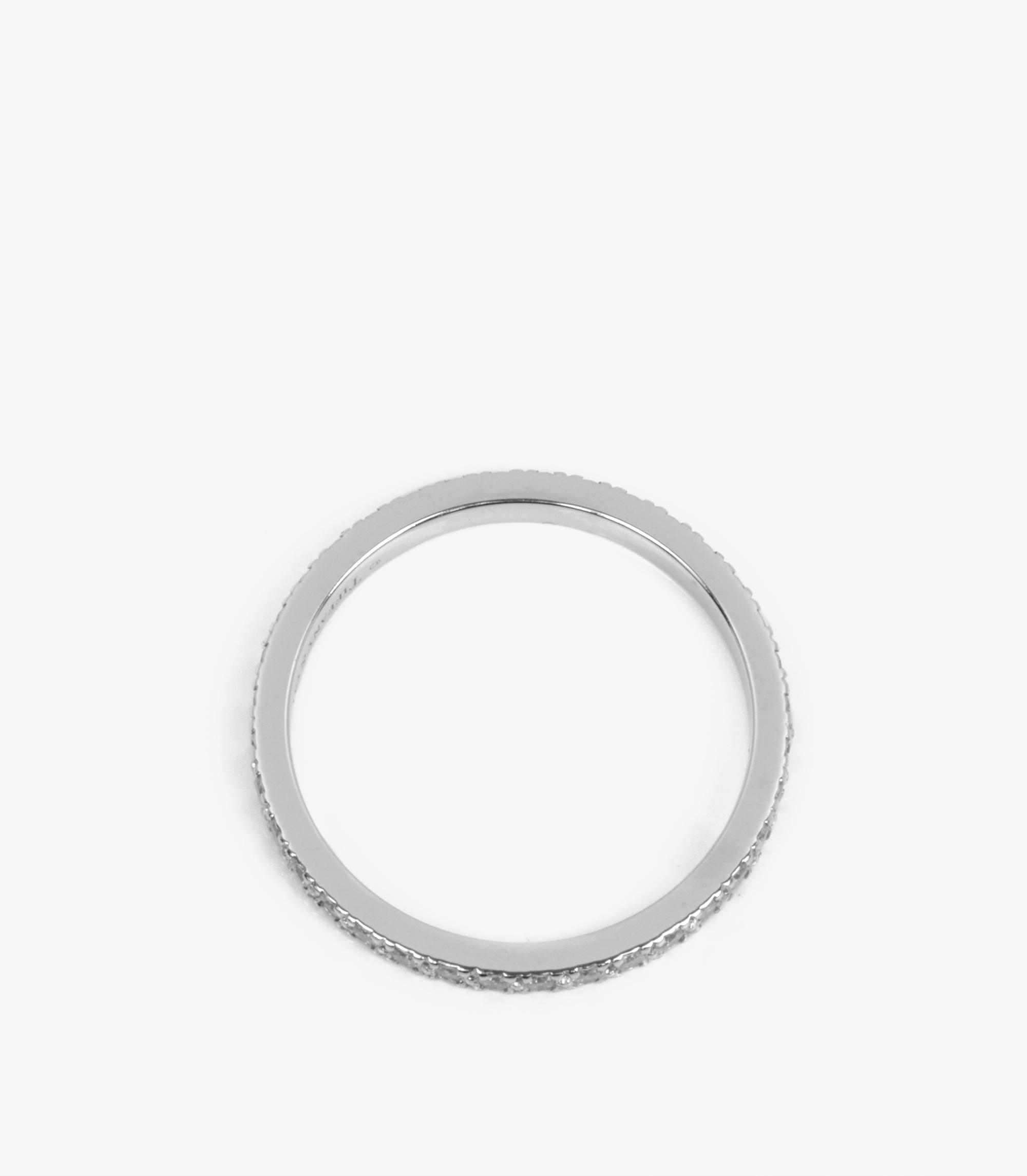 Tiffany & Co. Anello a eternità completa con diamante e platino In condizioni ottime in vendita a Bishop's Stortford, Hertfordshire