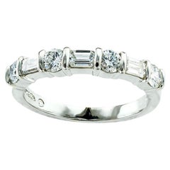 Tiffany & Co. Halb-Eternity-Ring aus Platin mit Diamanten