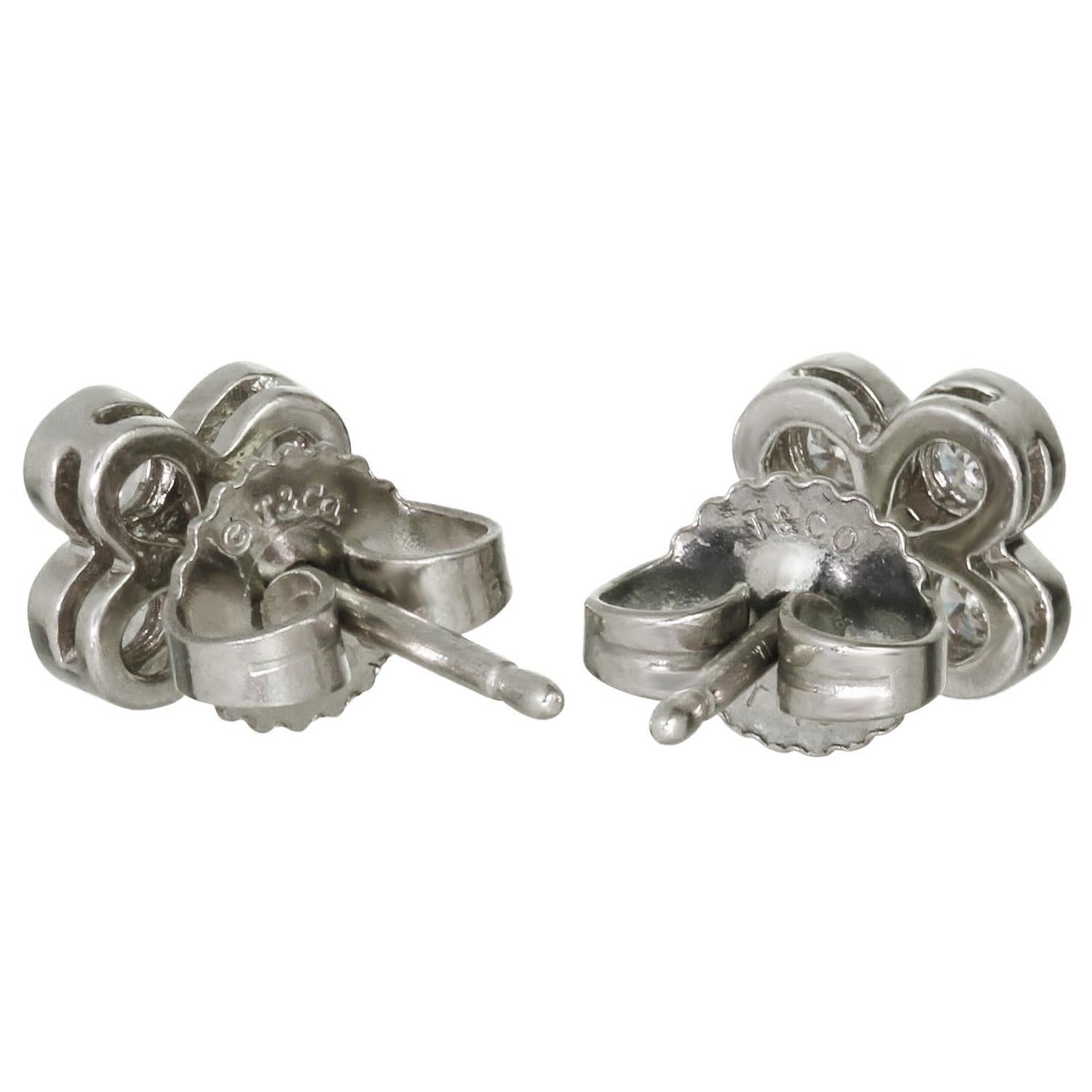 Tiffany & Co. Diamant-Platin-Spitze-Blumen-Ohrstecker im Zustand „Hervorragend“ in New York, NY