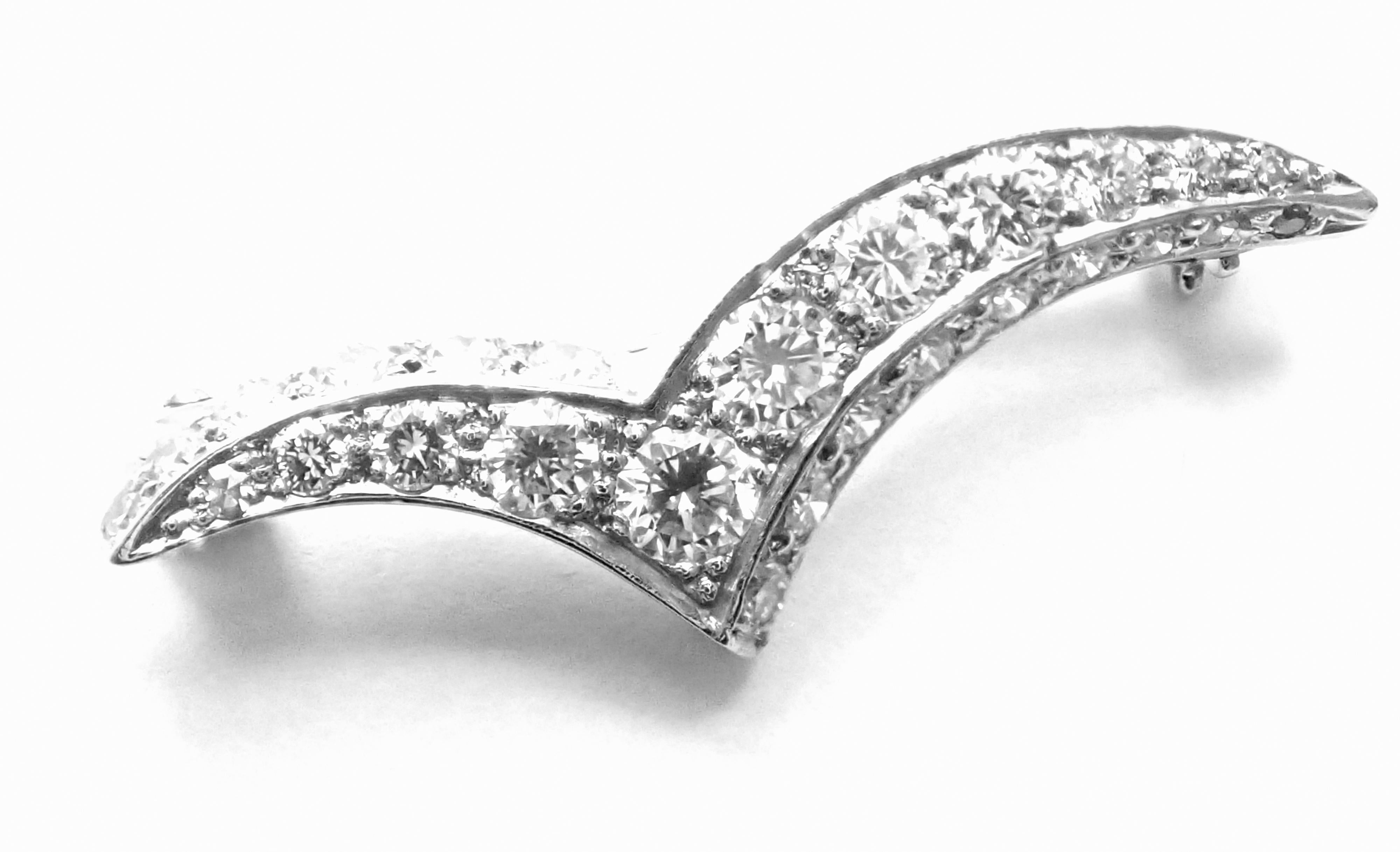 Women's or Men's Tiffany & Co. Diamond Platinum Seagull Brooch Pin