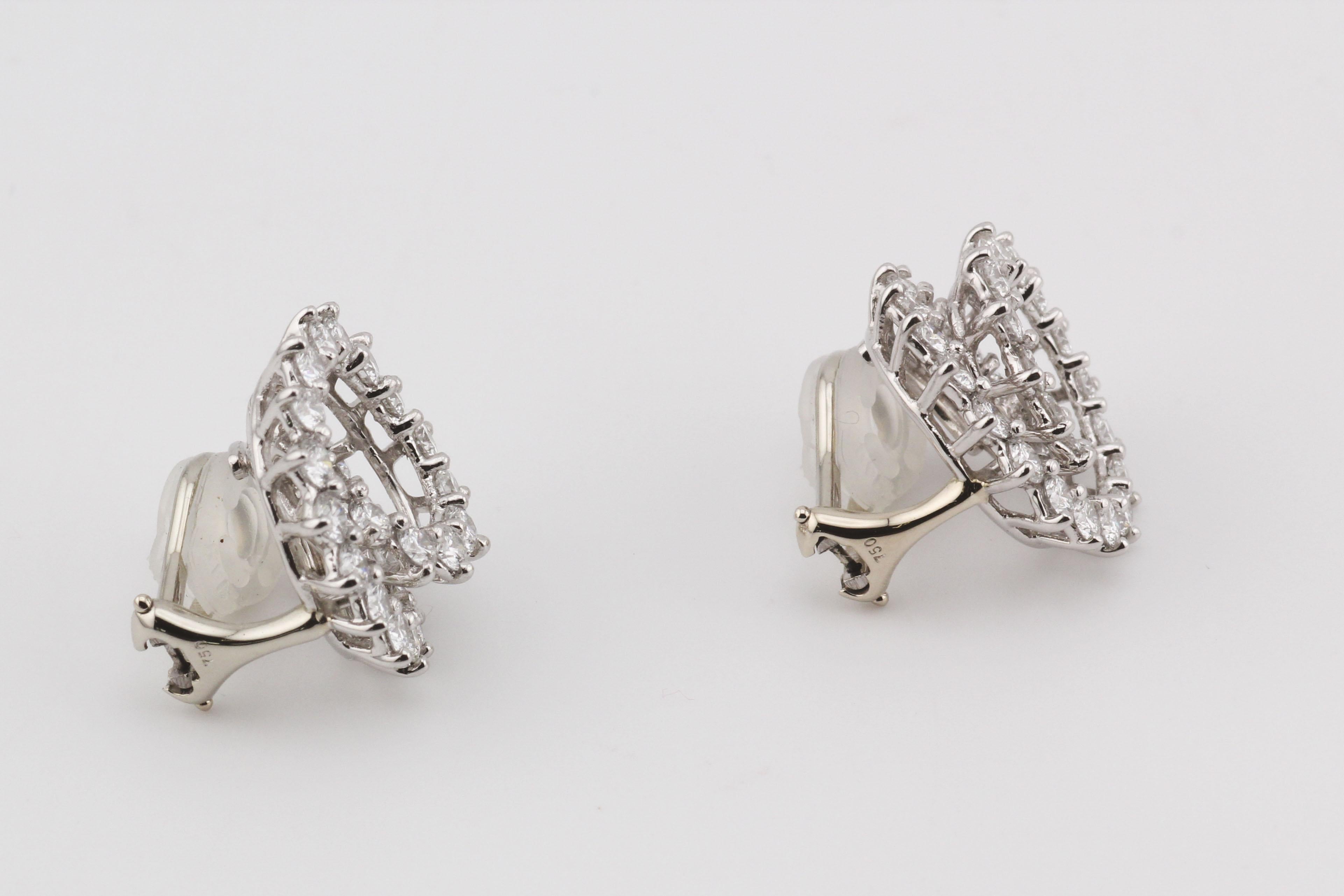 Tiffany & Co. Diamond Platinum Swirl Earrings Corte brillante en venta