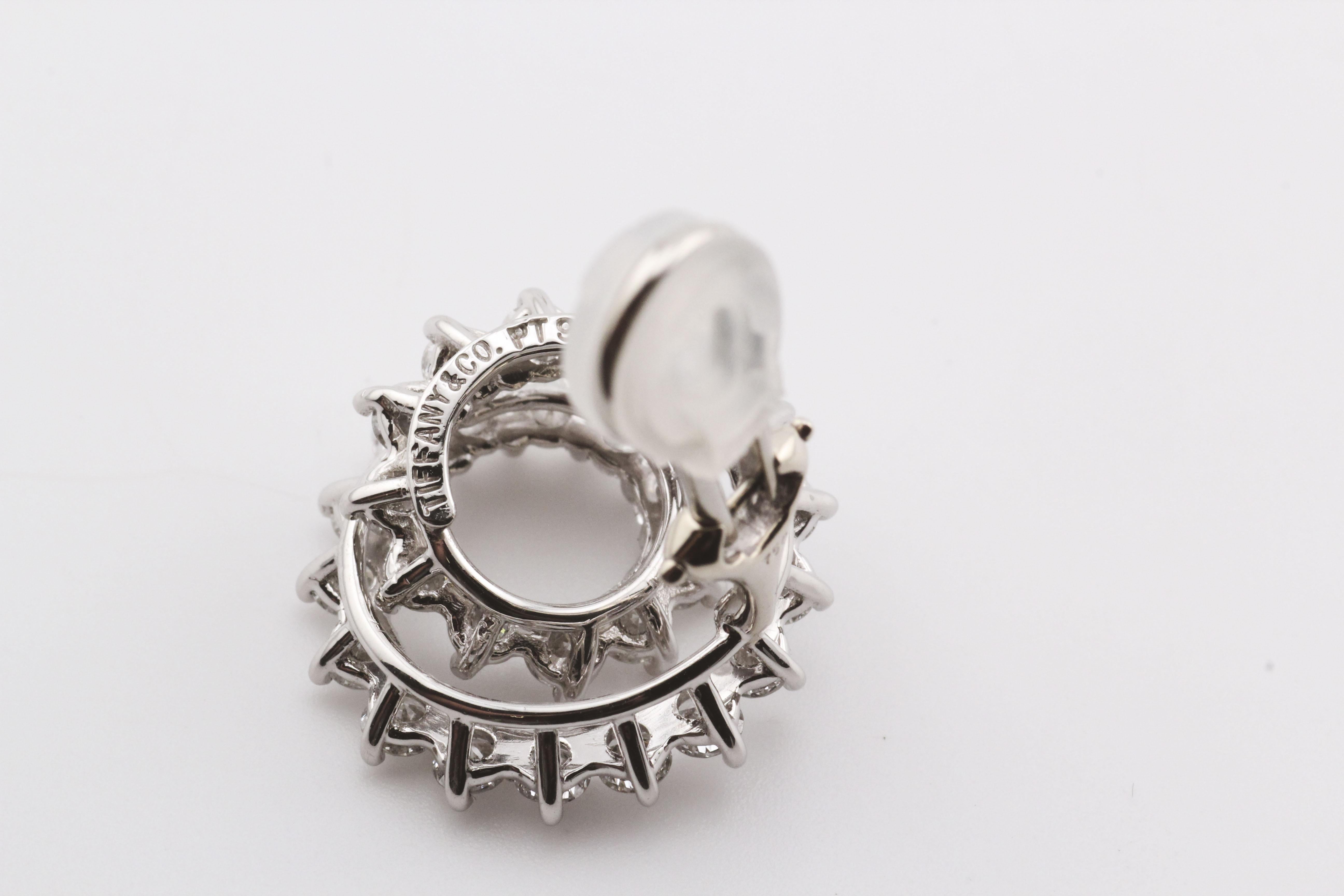 Tiffany & Co. Diamond Platinum Swirl Earrings en venta 1