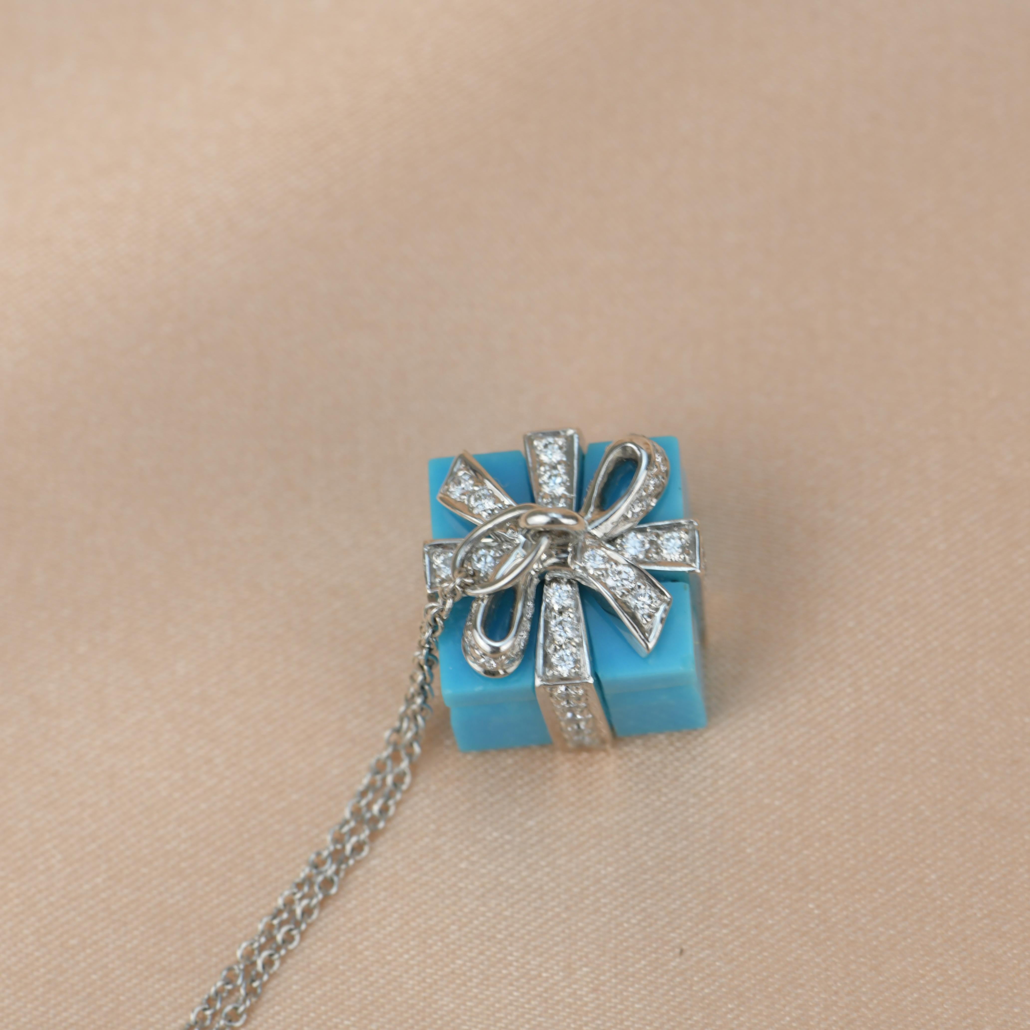 Tiffany & Co. Diamond Platinum Tiffany Blue Turqoise Box Necklace In Excellent Condition In Banbury, GB
