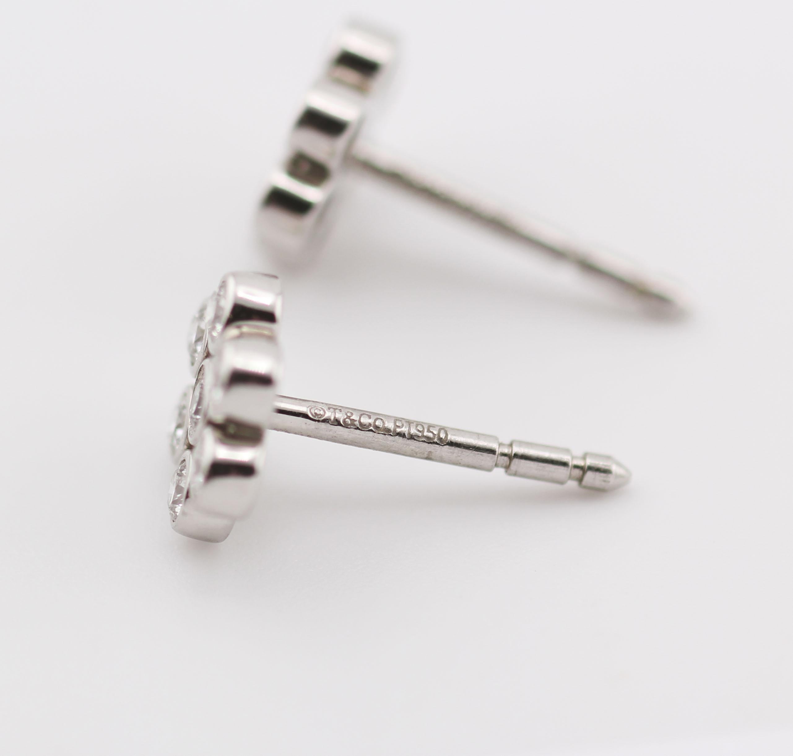 Tiffany & Co.  Orecchini con diamante PT950 in platino a forma di fiore In condizioni buone in vendita a Simpsonville, SC