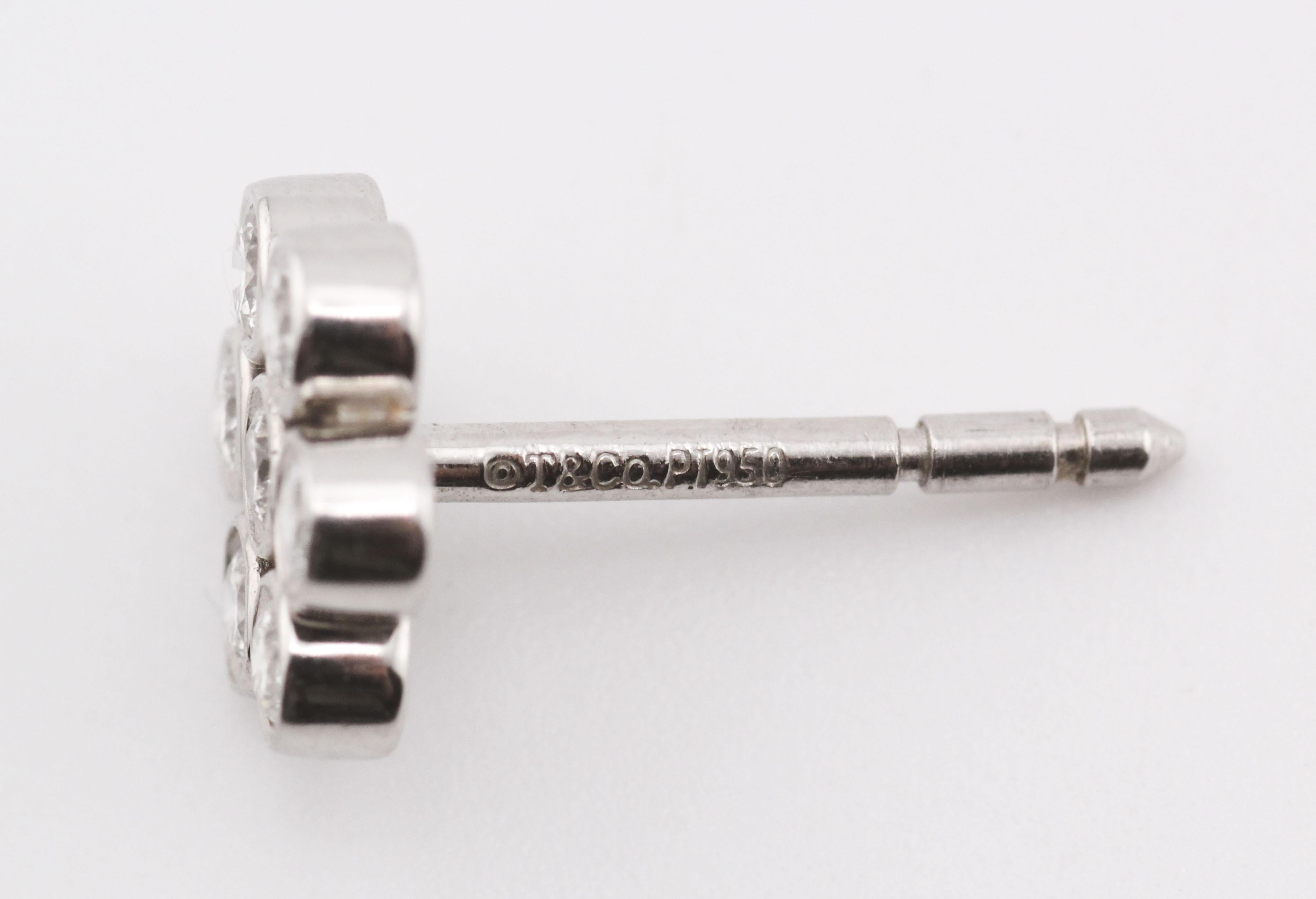 Tiffany & Co.  Orecchini con diamante PT950 in platino a forma di fiore in vendita 1