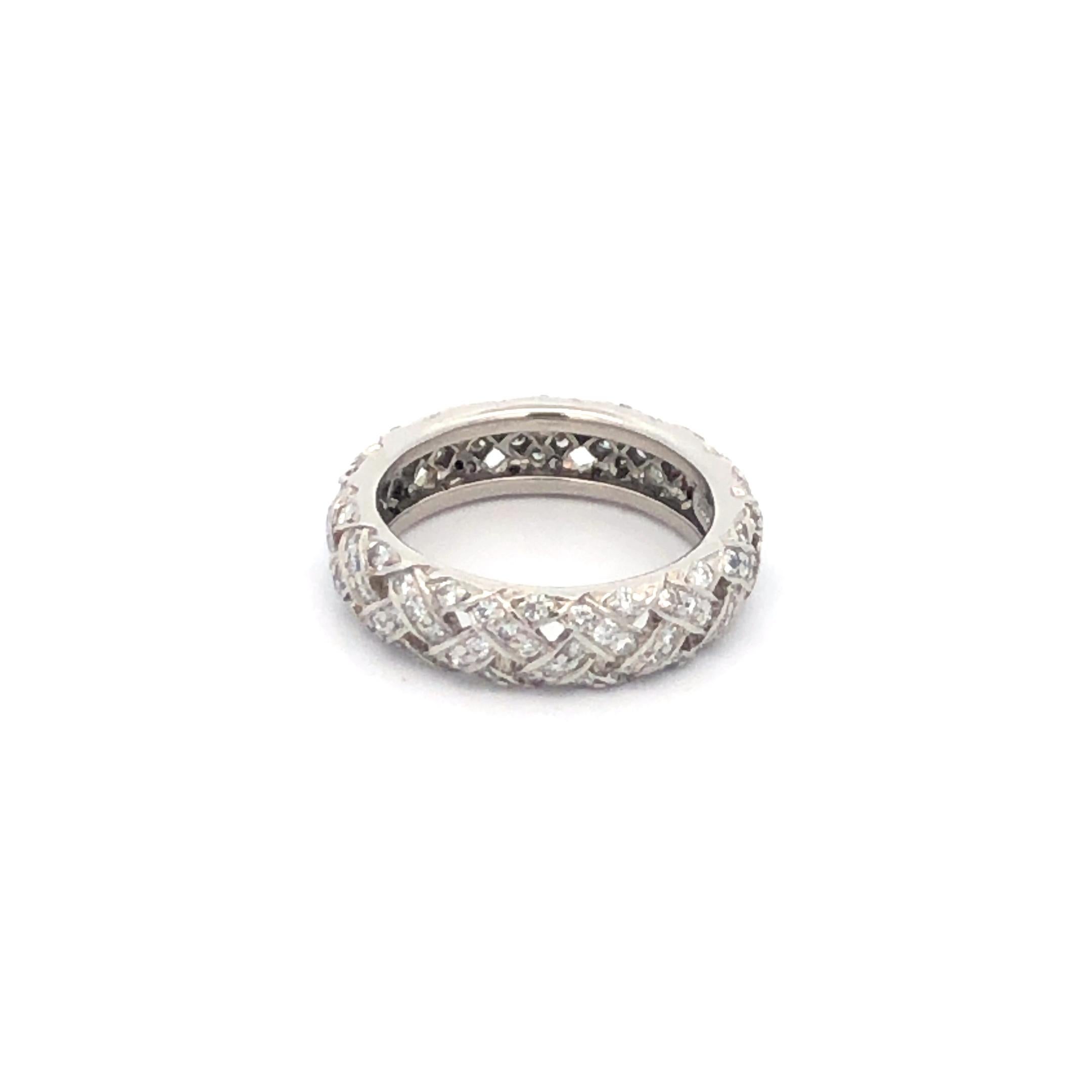 Round Cut Tiffany & Co. Diamond Ring Platinum For Sale