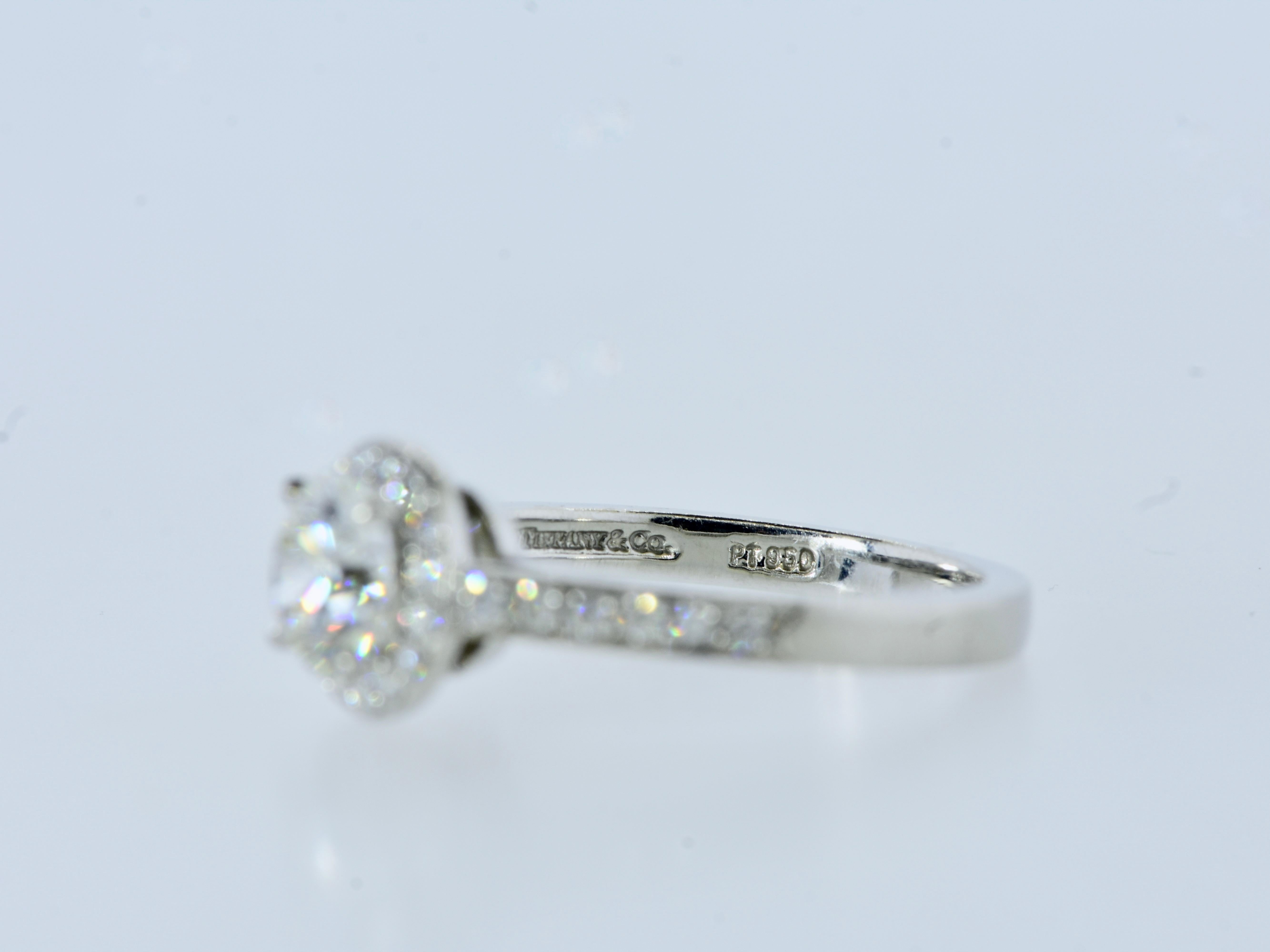 Anillo de diamantes Tiffany & Co Anillo Soleste de platino, bandas Dia a juego y banda para caballero en venta 13