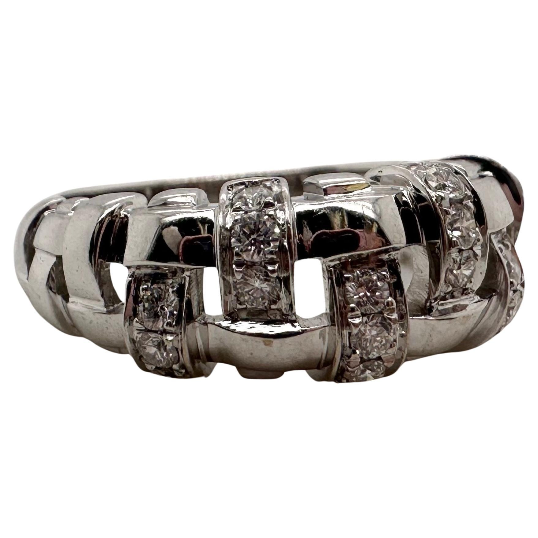 Tiffany & Co. diamond ring Vanneri Collection 18 Karat Gold VVS Diamonds 2002  For Sale