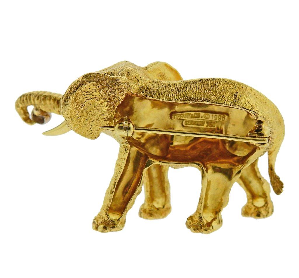 Tiffany & Co. Diamond Sapphire Gold Elephant Brooch Pin In Excellent Condition In Lambertville, NJ