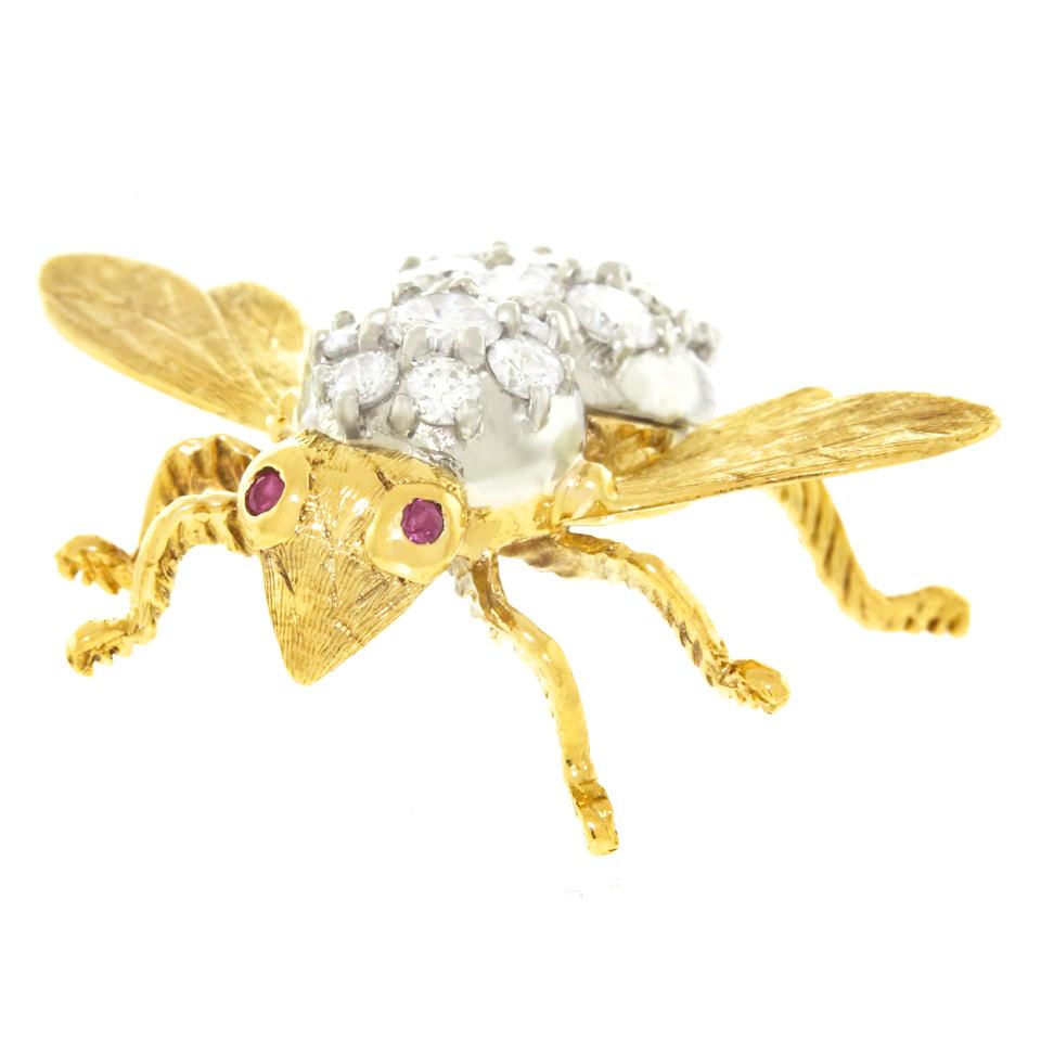 Tiffany & Co. Diamond Set Gold Bee Brooch 2