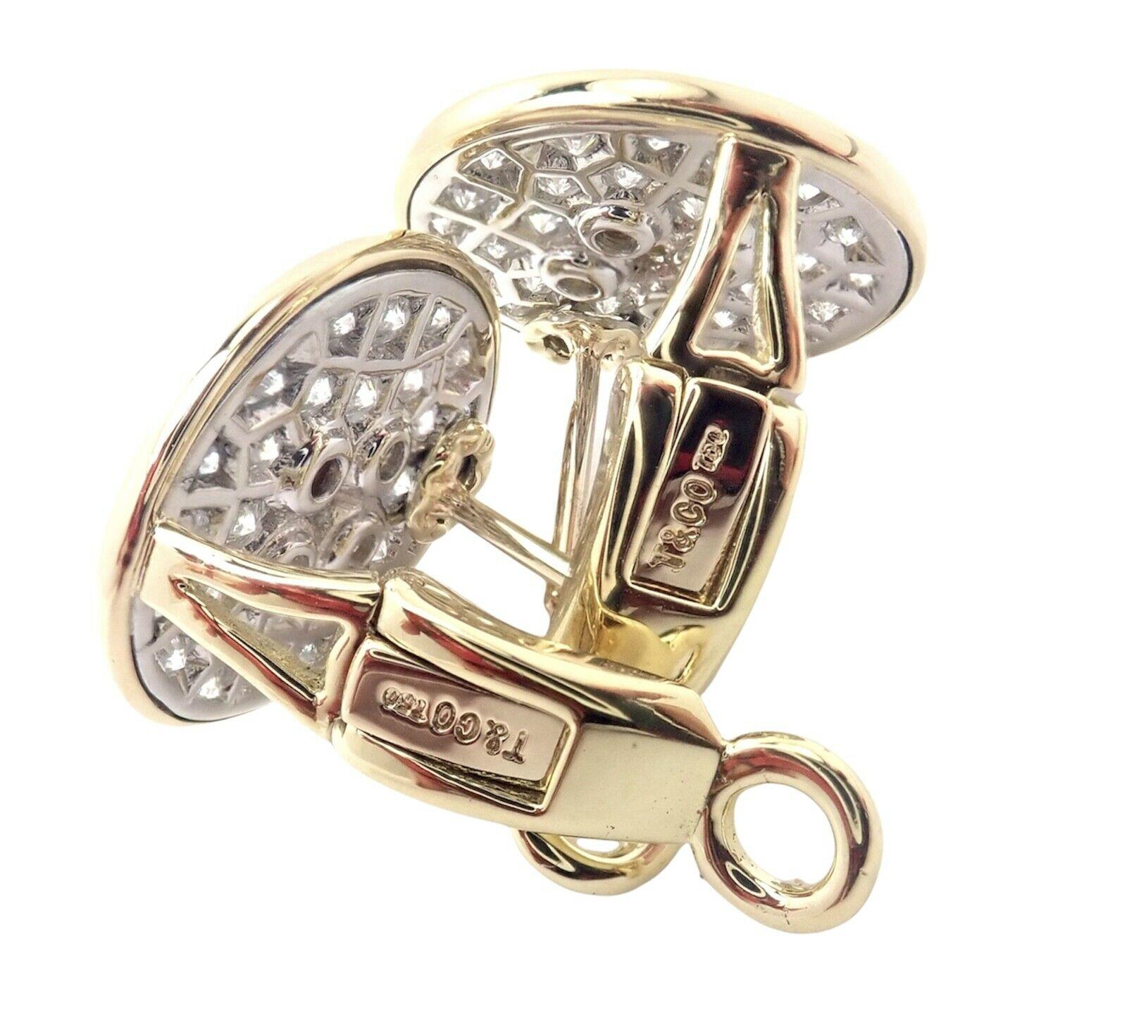 Gelbgold-Ohrringe mit Diamant-Signatur-Knöpfen von Tiffany & Co (Brillantschliff) im Angebot