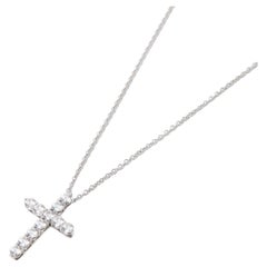 Tiffany & Co. Petit pendentif croix orné de diamants