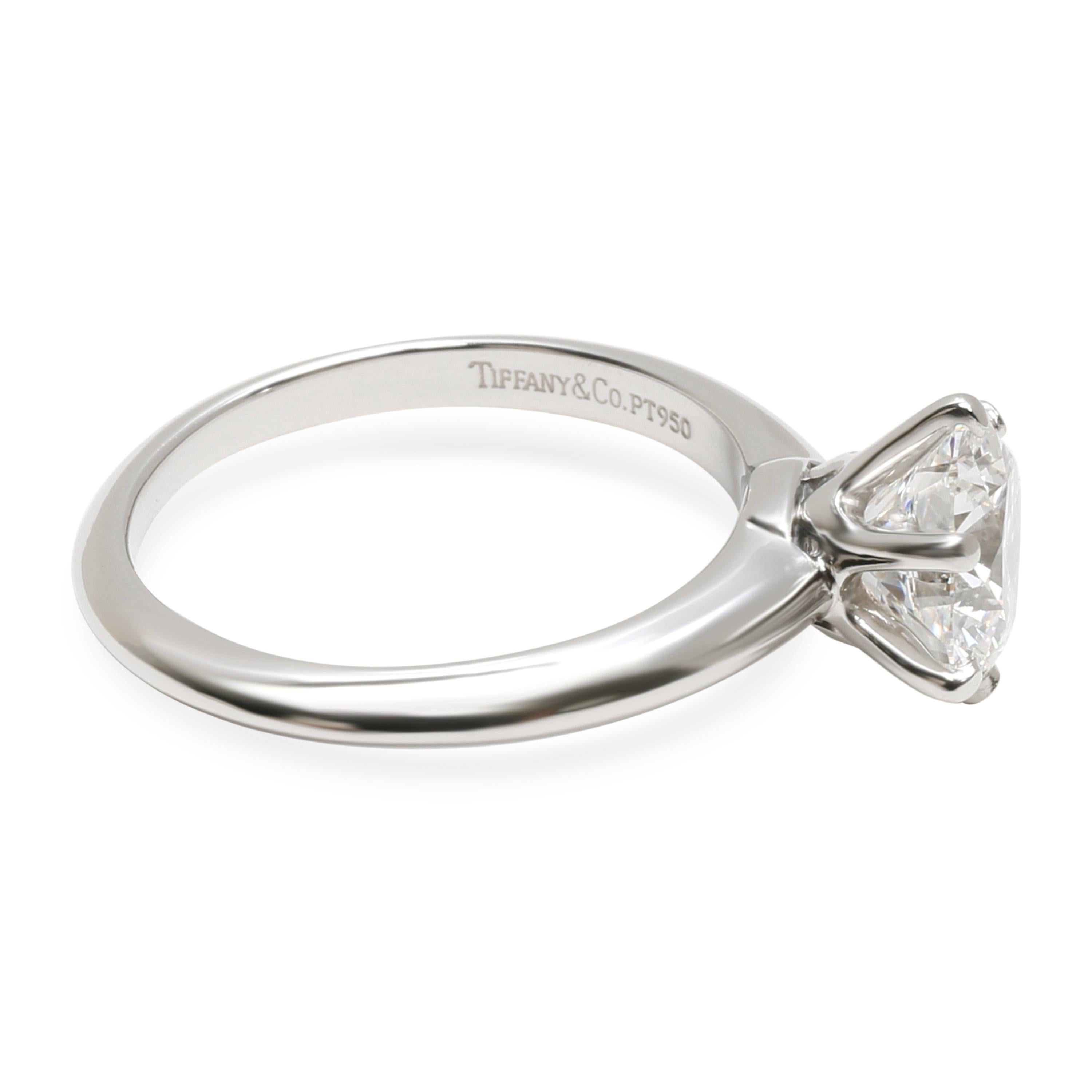 Tiffany & Co. Diamond Solitaire Engagement Ring in Platinum '1.54 Carat F VVS2' In Excellent Condition In New York, NY