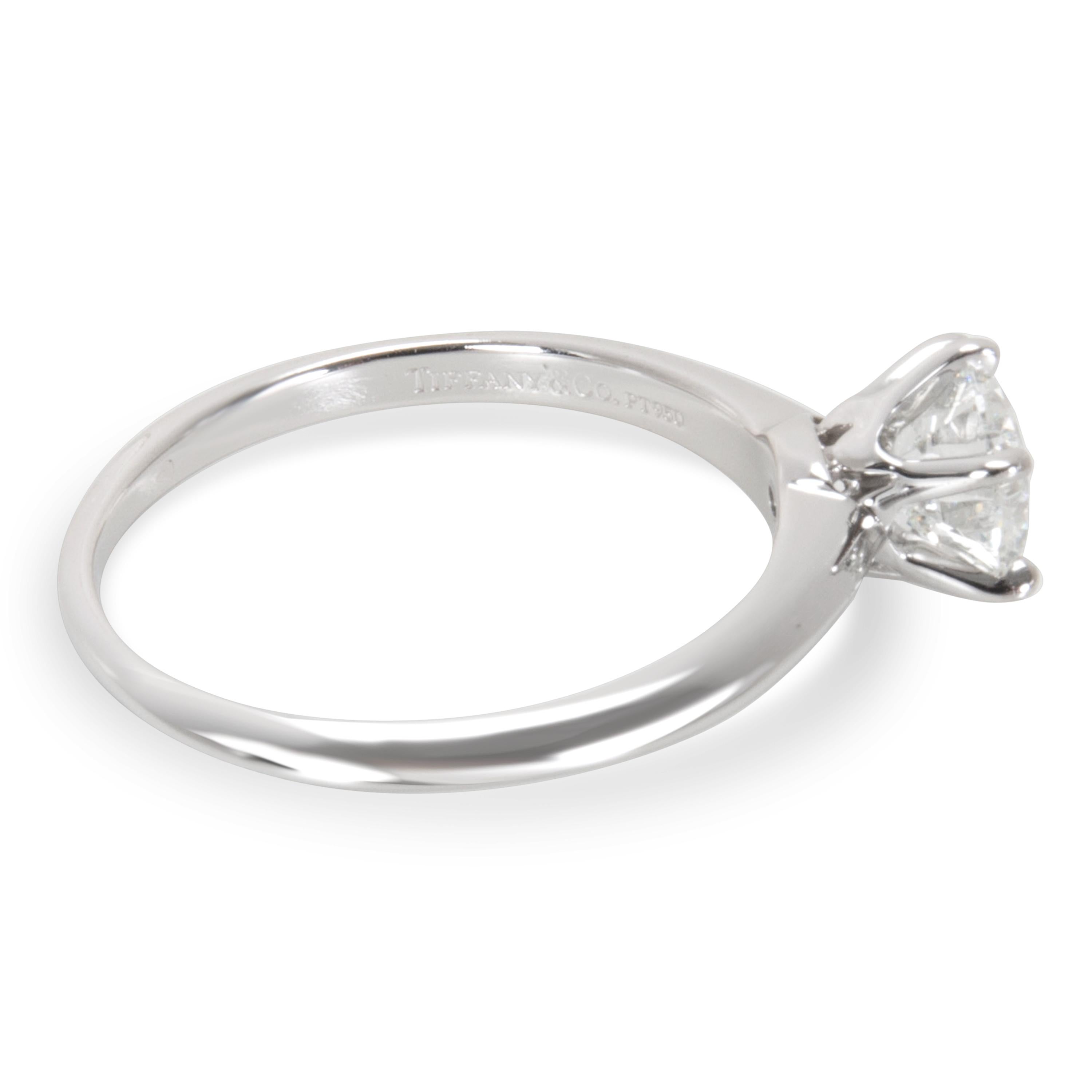 Tiffany & Co. Diamond Solitaire Engagement Ring in Platinum F/VS2 '1.27 Carat' In Excellent Condition In New York, NY