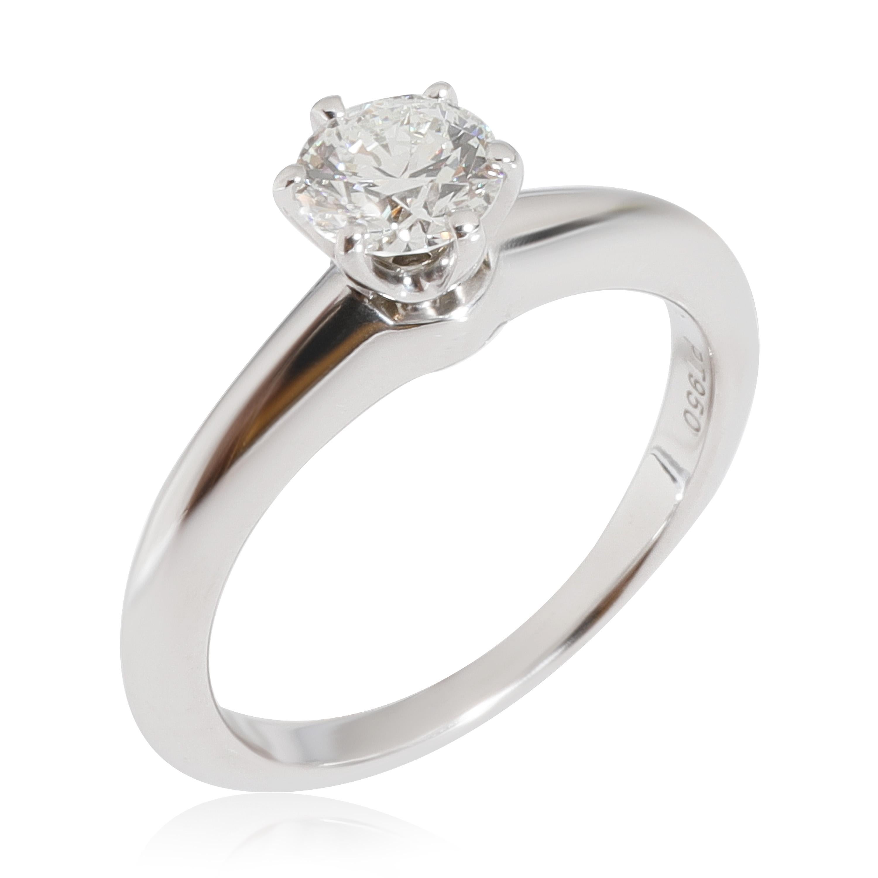 Tiffany & Co. Diamond Solitaire Engagement Ring in Platinum G VVS2 0.50 CT

PRIMARY DETAILS
SKU: 122960
Listing Title: Tiffany & Co. Diamond Solitaire Engagement Ring in Platinum G VVS2 0.50 CT
Condition Description: Retails for 5500 USD. In