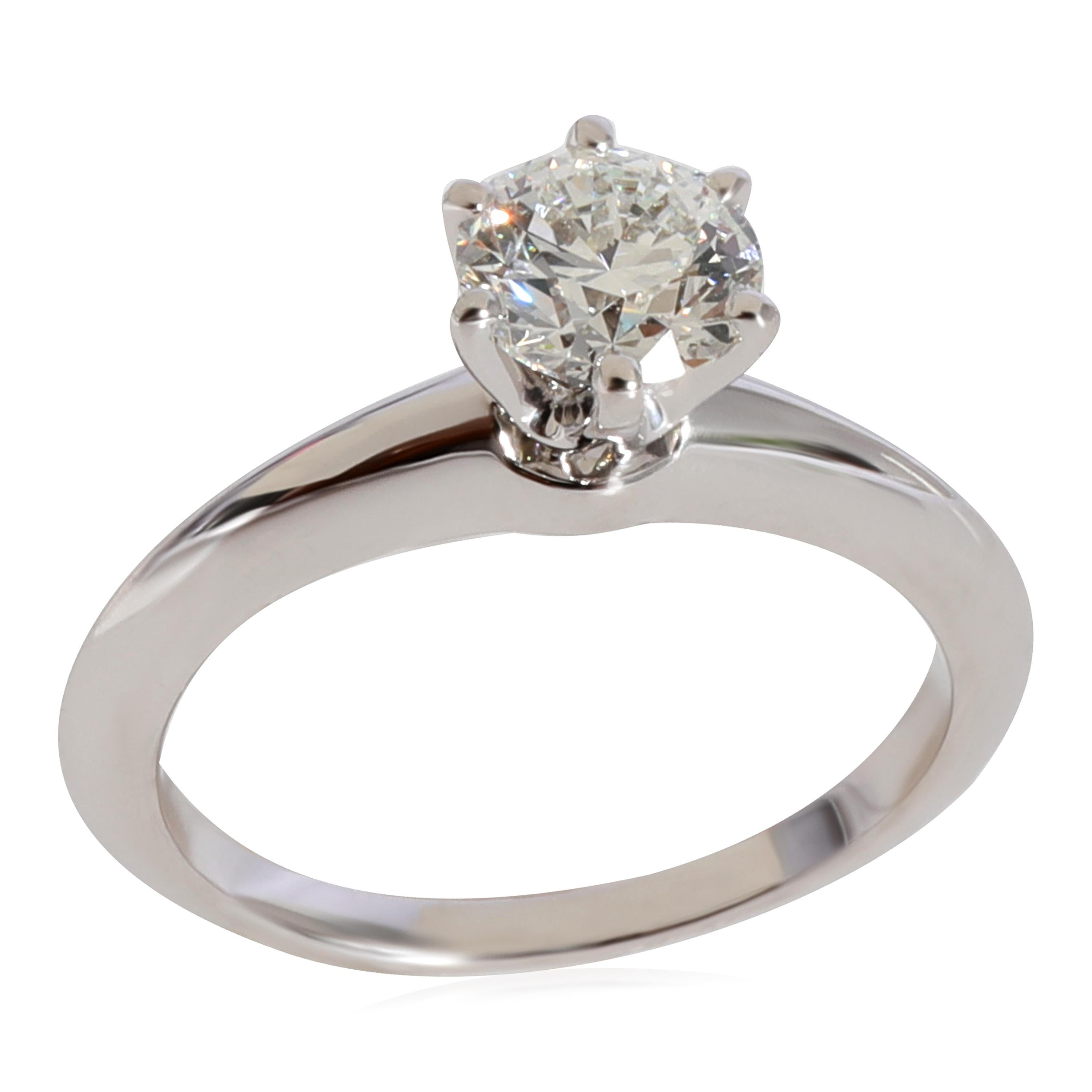 Tiffany & Co. Diamond Solitaire Engagement Ring in Platinum H VS1 0.88 CTW

PRIMARY DETAILS
SKU: 124863
Listing Title: Tiffany & Co. Diamond Solitaire Engagement Ring in Platinum H VS1 0.88 CTW
Condition Description: Retails for 9720 USD. In