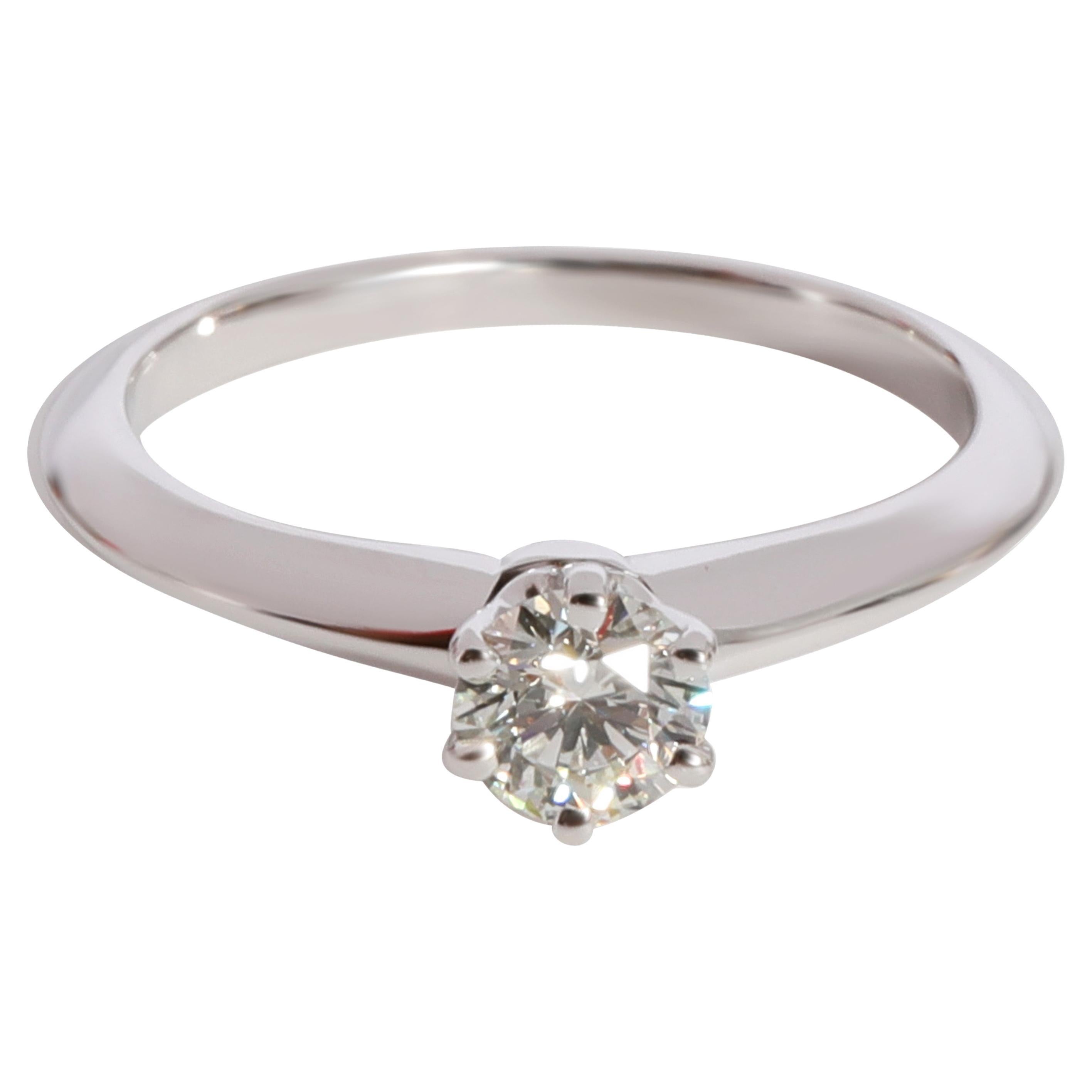 Tiffany & Co. Diamond Solitaire Ring in 950 Platinum I VVS1 0.31 CTW For Sale