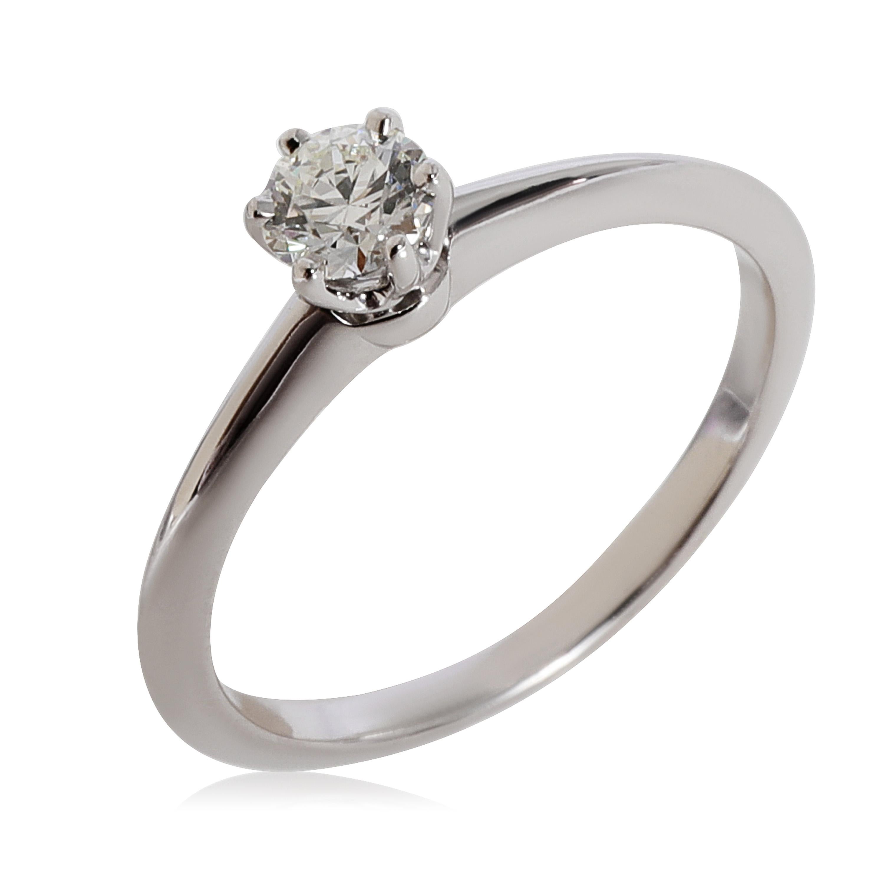 Tiffany & Co. Diamond Solitaire Ring in Platinum H VS1 0.26 CTW

PRIMARY DETAILS
SKU: 125078
Listing Title: Tiffany & Co. Diamond Solitaire Ring in Platinum H VS1 0.26 CTW
Condition Description: Retails for 2000 USD. In excellent condition and