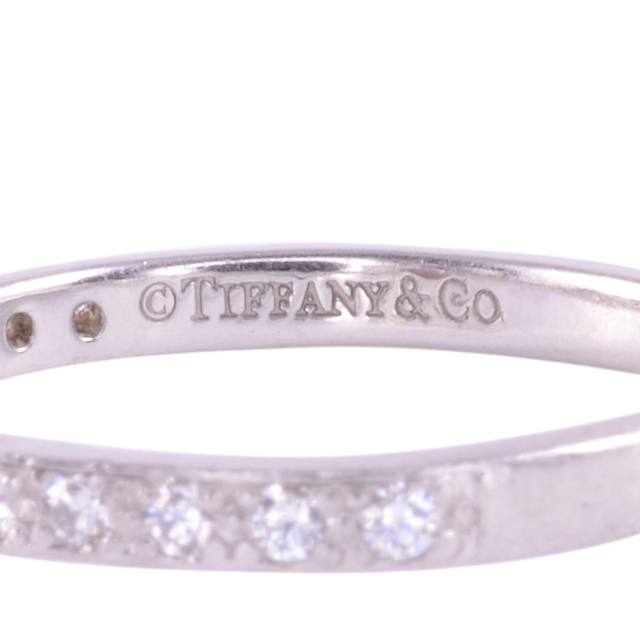 Quadratischer Platinring mit Diamanten von Tiffany & Co im Zustand „Gut“ im Angebot in Solvang, CA