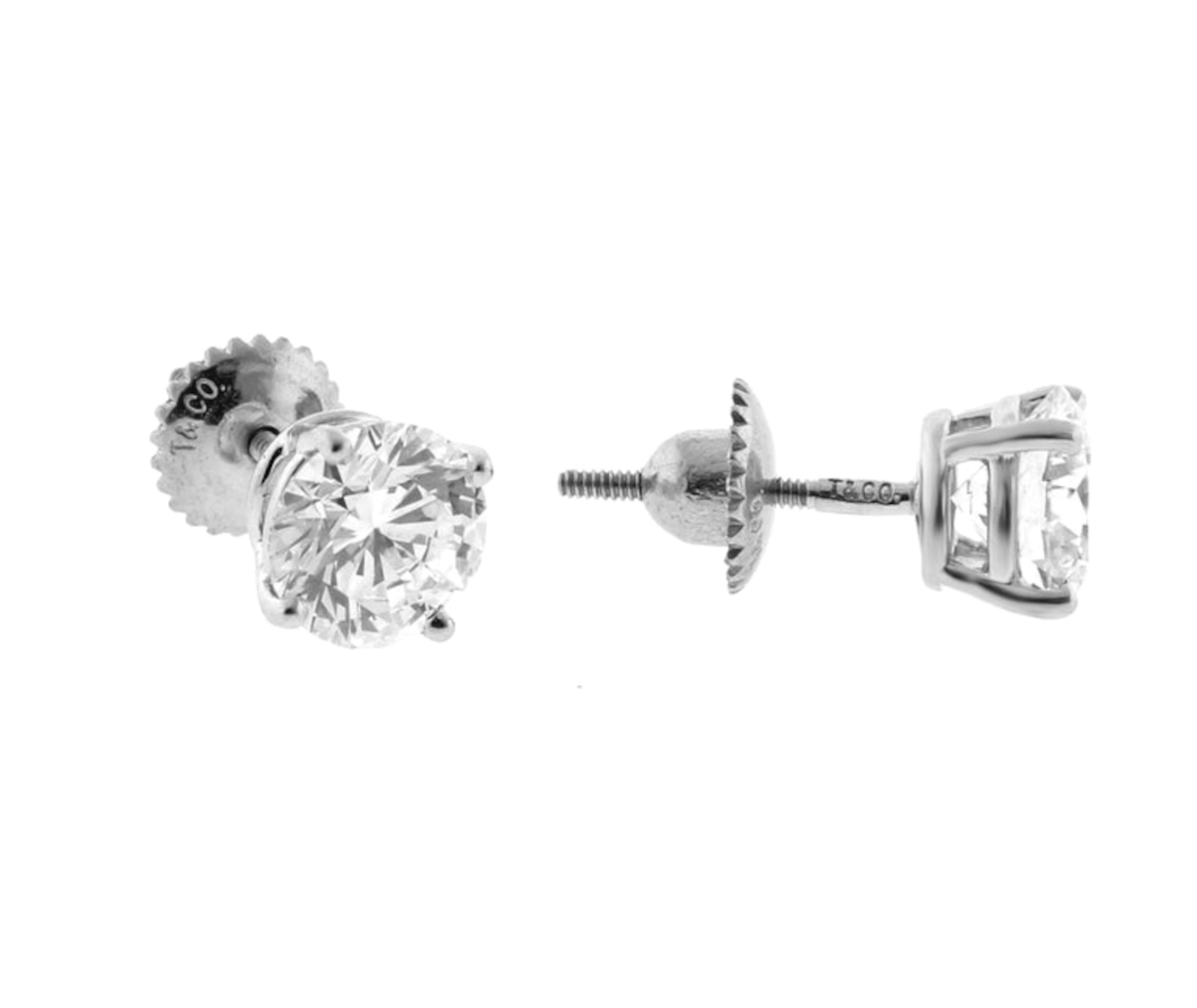 Tiffany & Co. Diamant-Ohrstecker aus Platin - 2,10 Karat insgesamt (Rundschliff) im Angebot