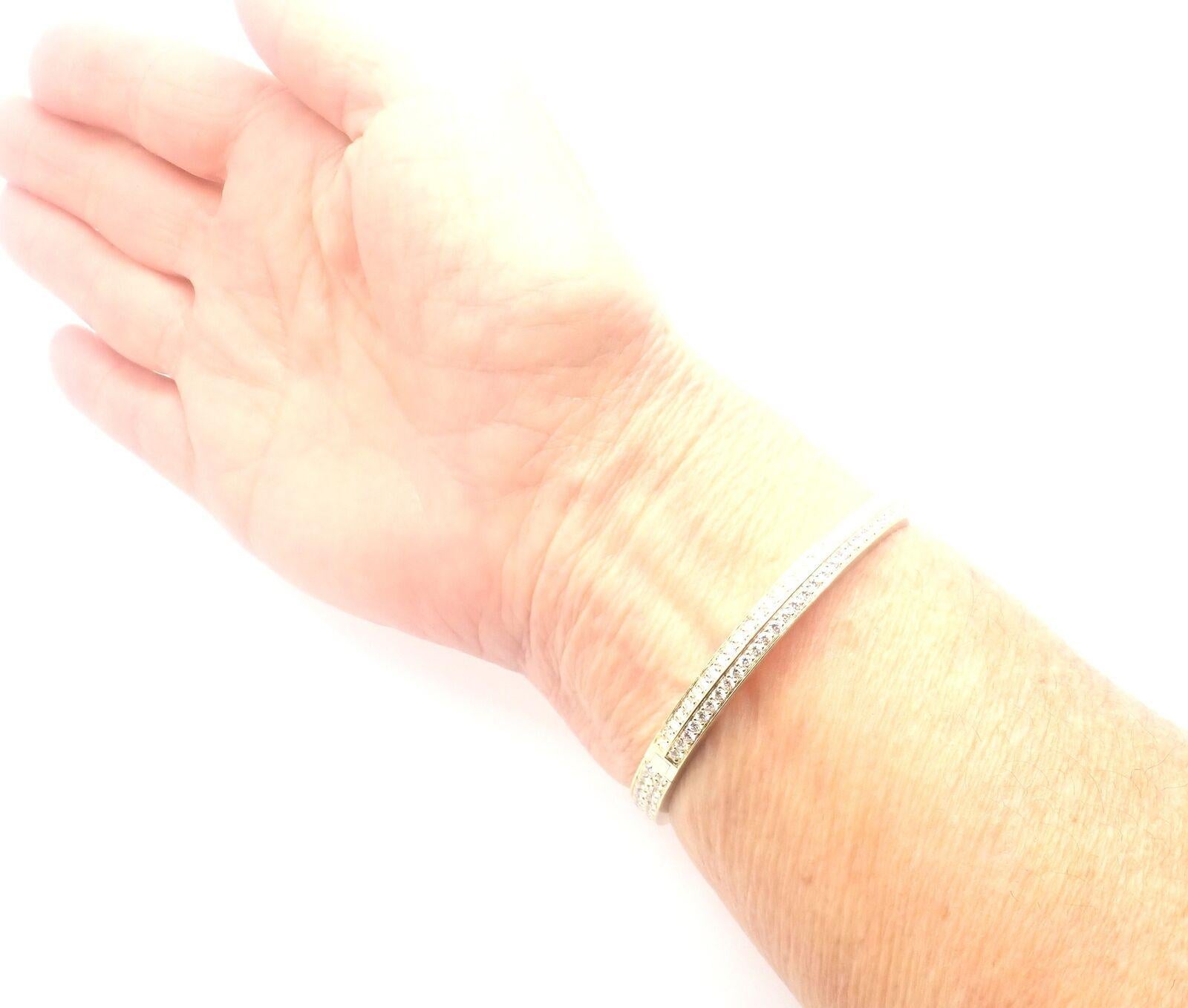 Tiffany & Co. Bracelet jonc large à charnières en or jaune avec diamants T1 en vente 7