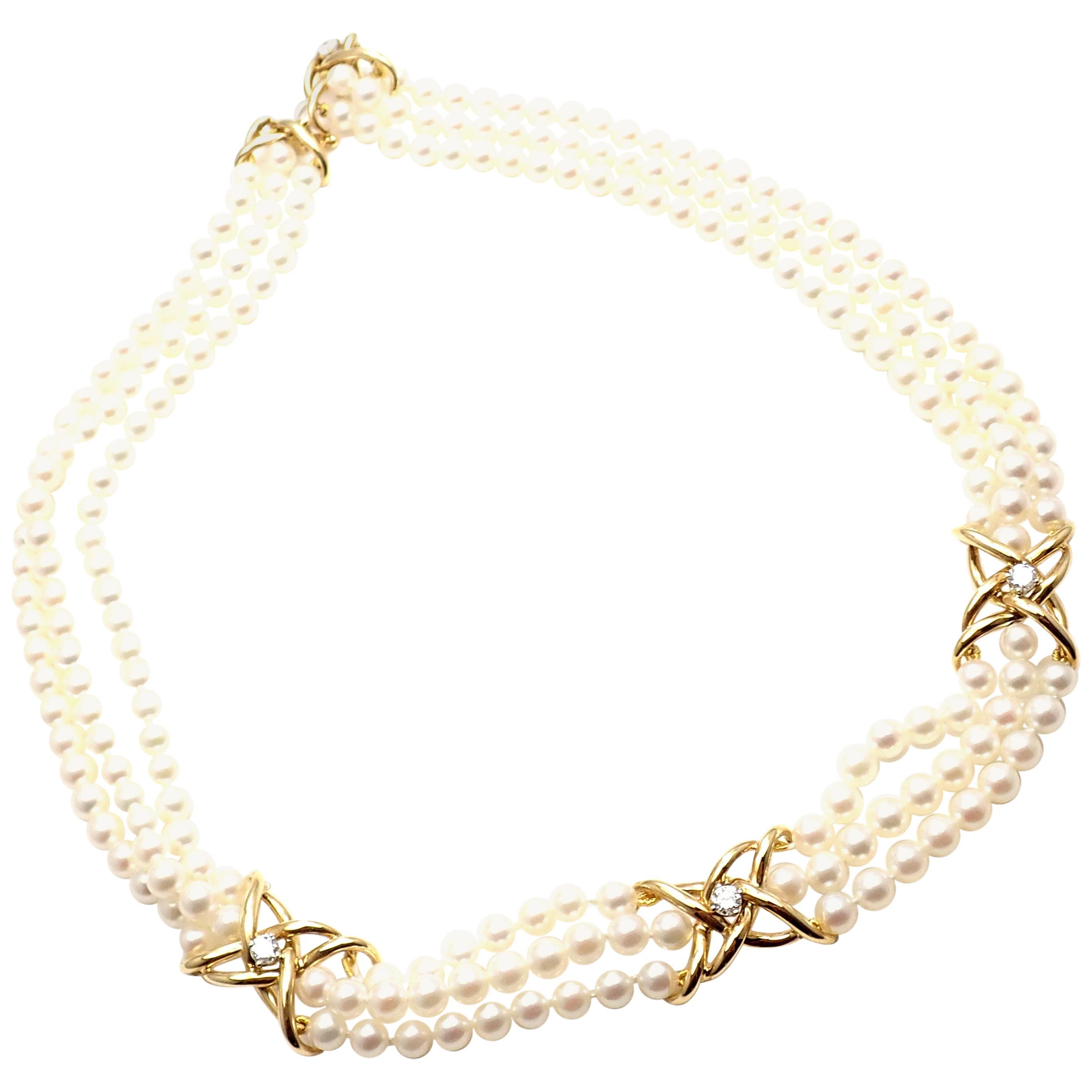 Tiffany & Co. Collier en or jaune à trois brins de perles et diamants