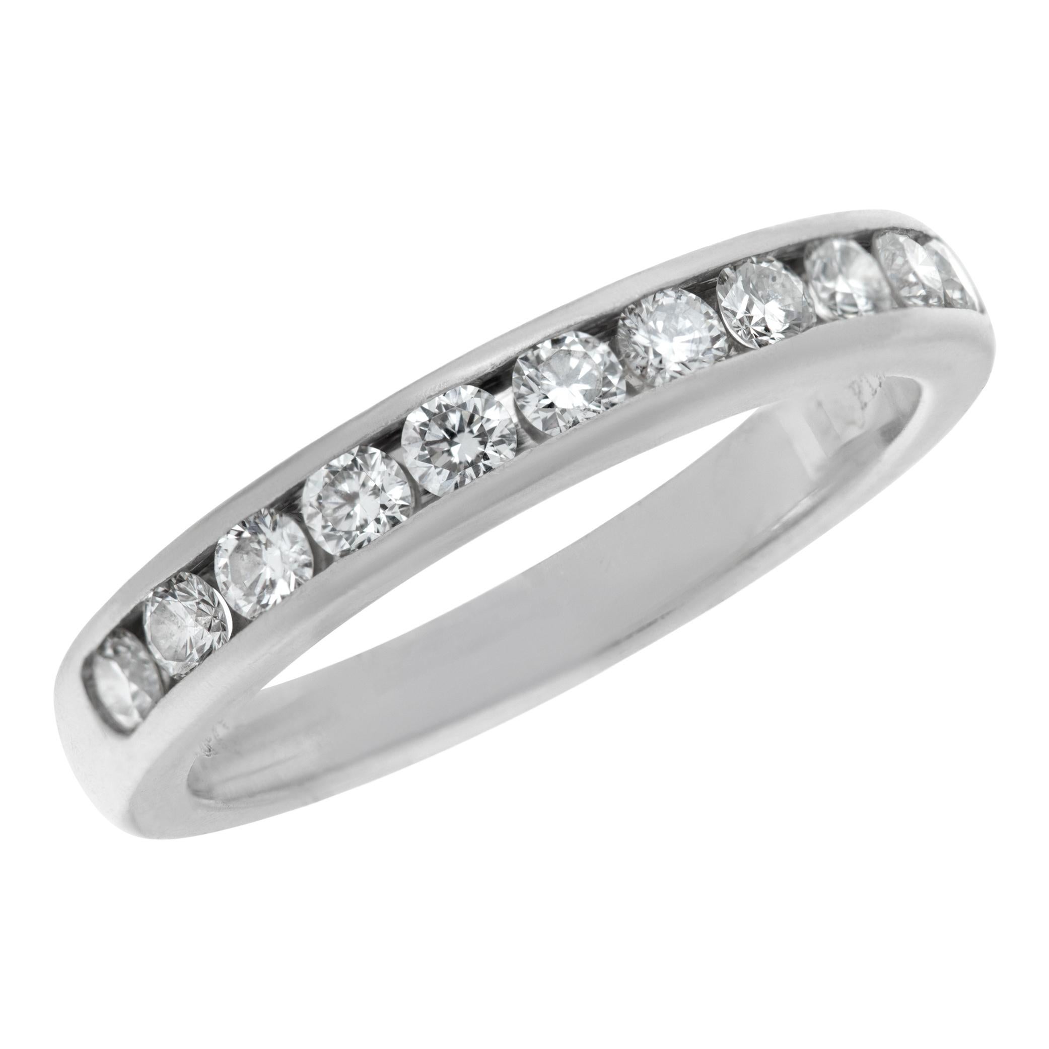 Tiffany & Co. diamond wedding band in platinum with a half-circle of diamonds In Excellent Condition For Sale In Surfside, FL