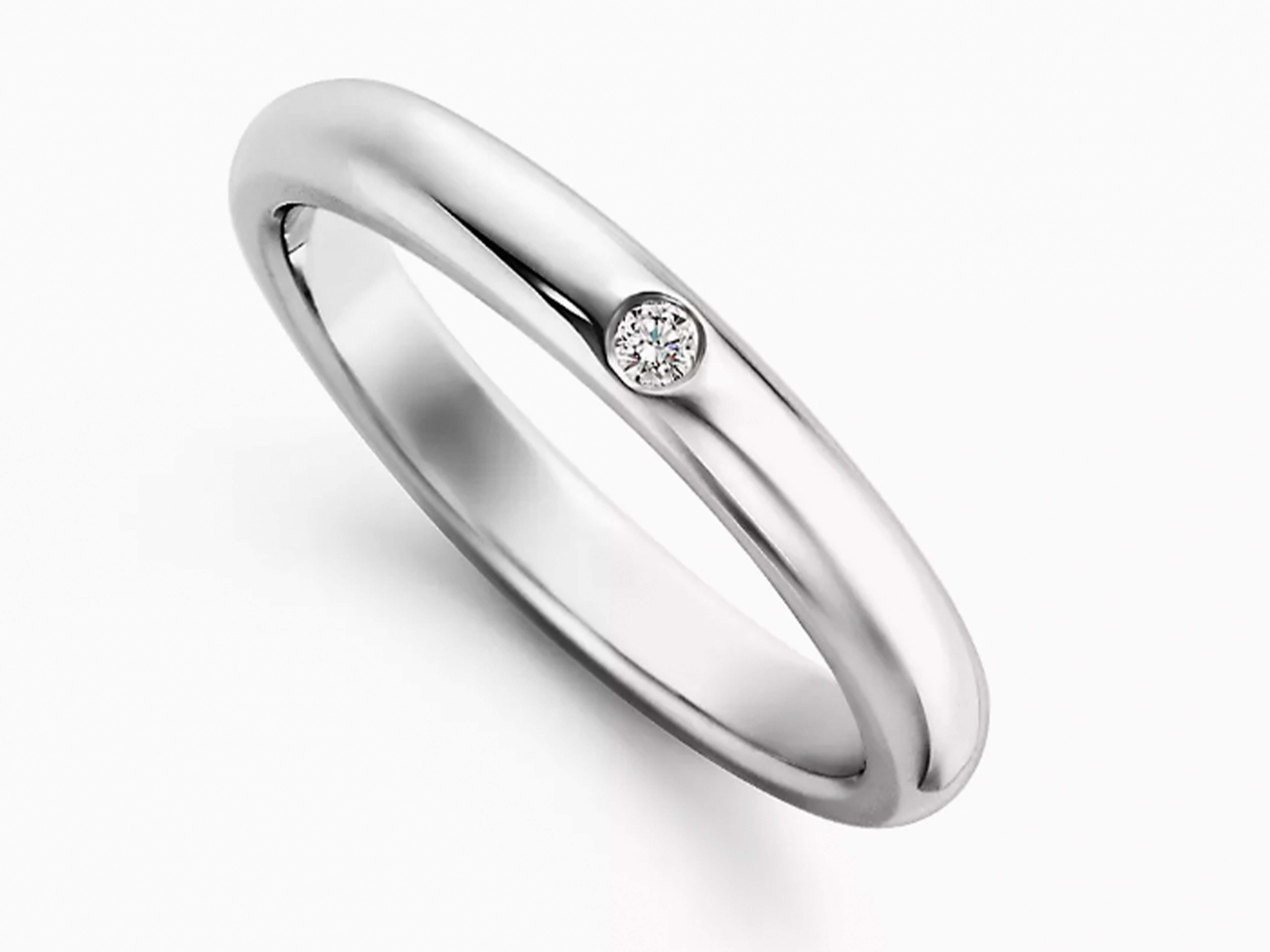 Taille brillant Tiffany & Co. Anneau de mariage en platine avec diamant en vente