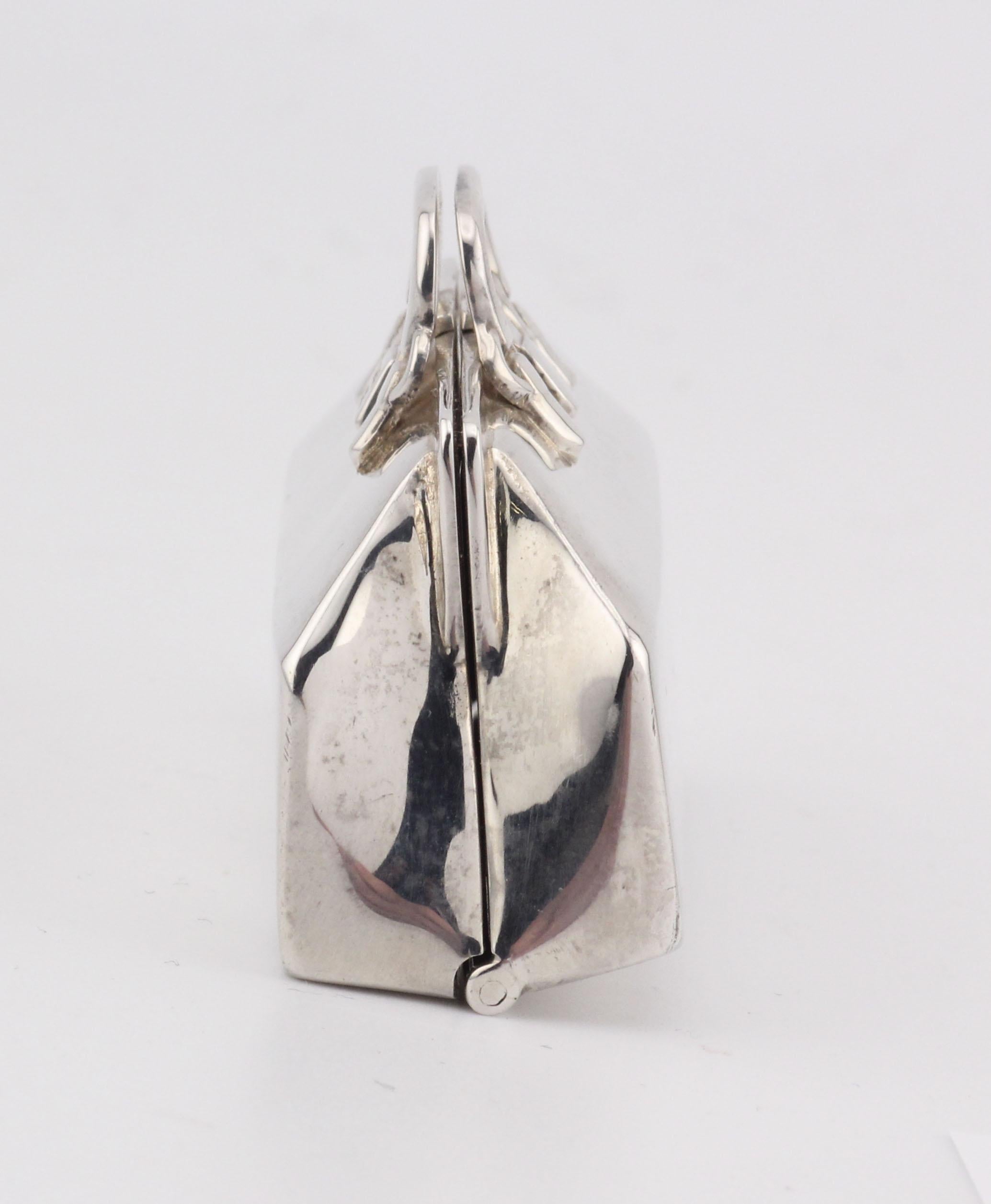 Tiffany & Co. Doctor Bag Sterling Silver Pill Box In Good Condition In Simpsonville, SC