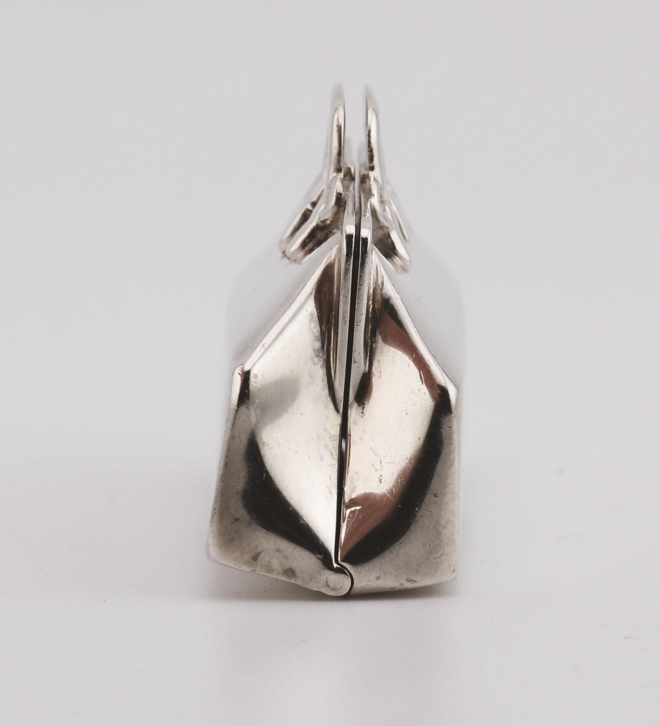 Tiffany & Co. Doctor Bag Sterling Silver Pill Box In Good Condition In Simpsonville, SC