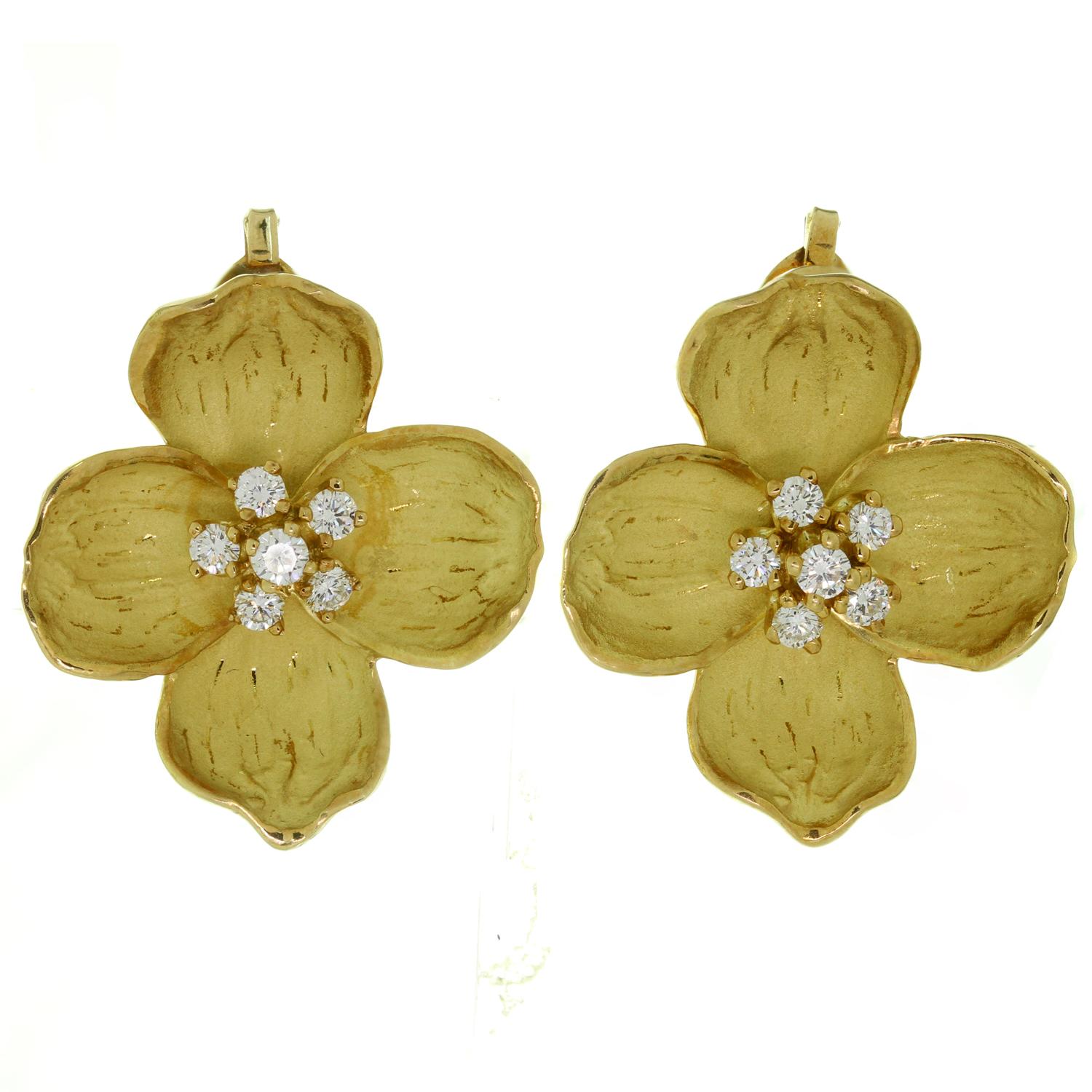 Brilliant Cut Tiffany & Co. Dogwood Flower Diamond Yellow Gold Necklace and Earring Set