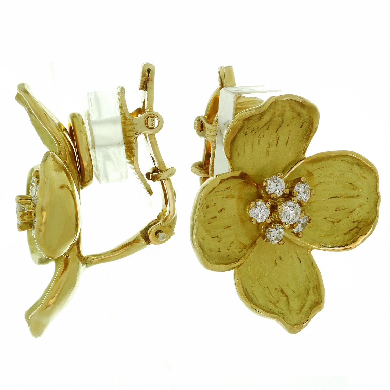 Tiffany & Co. Dogwood Flower Diamond Yellow Gold Necklace and Earring Set 3