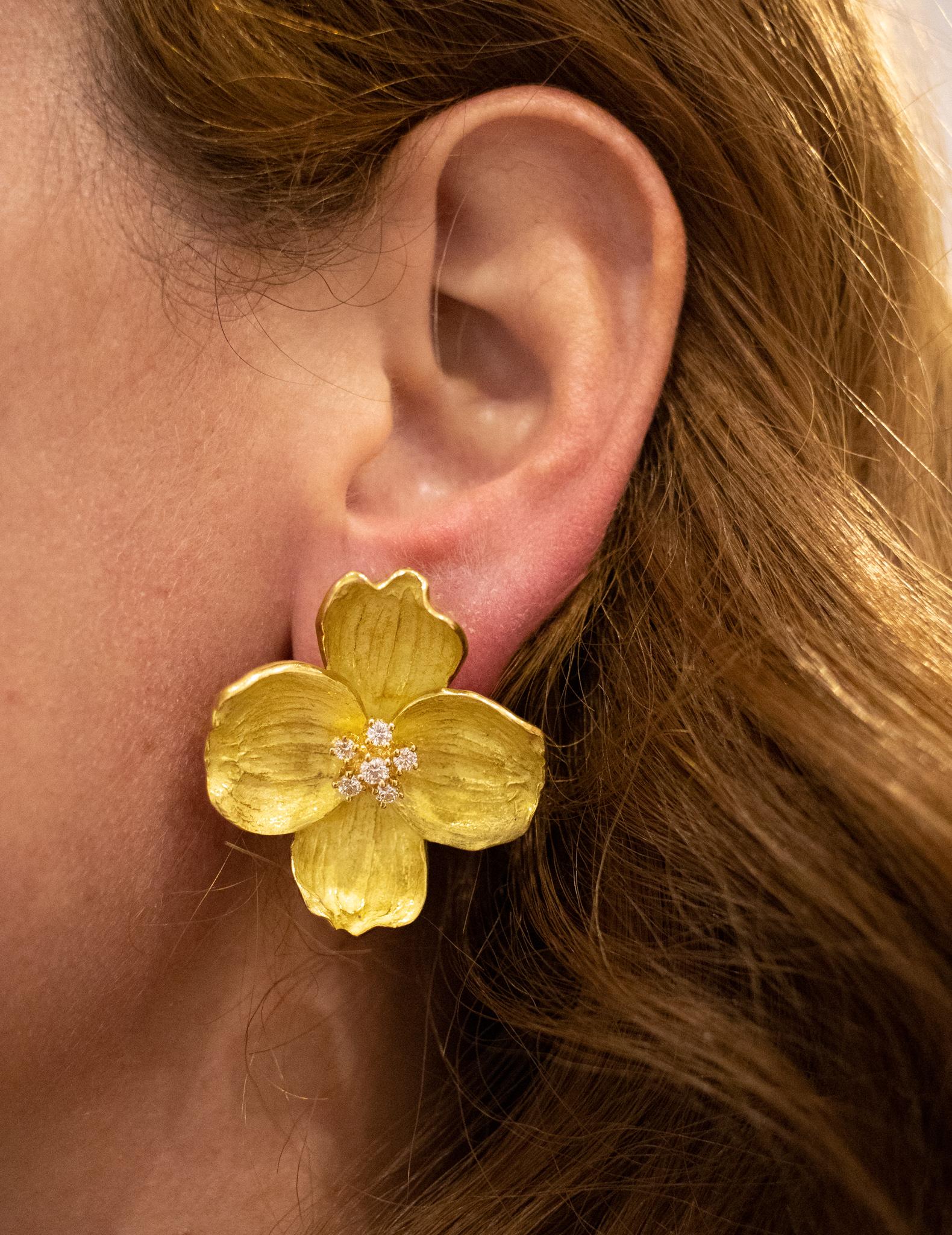 Women's Tiffany & Co Dogwood Flowers Large Earrings in 18kt Yellow Gold with Diamonds