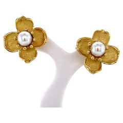 Tiffany & Co. Dogwood Pearl 18 Karat Yellow Gold Earrings