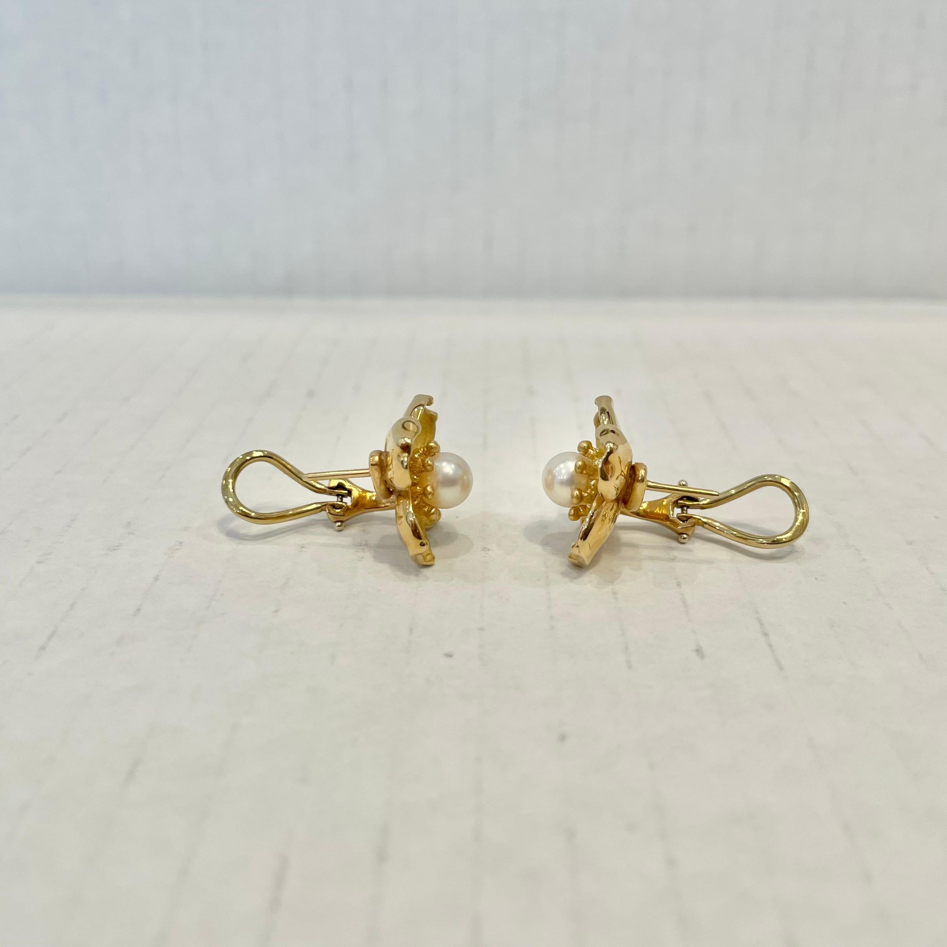 Tiffany & Co. Dogwood & Pearl Earrings in 18 Karat Yellow Gold In Good Condition For Sale In Los Angeles, CA