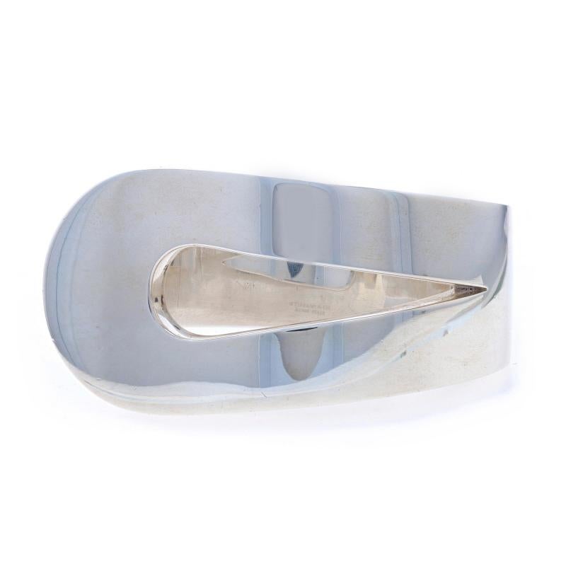 Marque : Tiffany & Co.
Design/One Don Berg
Design :  Hors du Looping de la retraite

Contenu métallique : Argent sterling

Style : Bracelet
Type de fixation : Charnière (glisse sur le poignet)

Mesures

Circonférence intérieure : 6 1/2