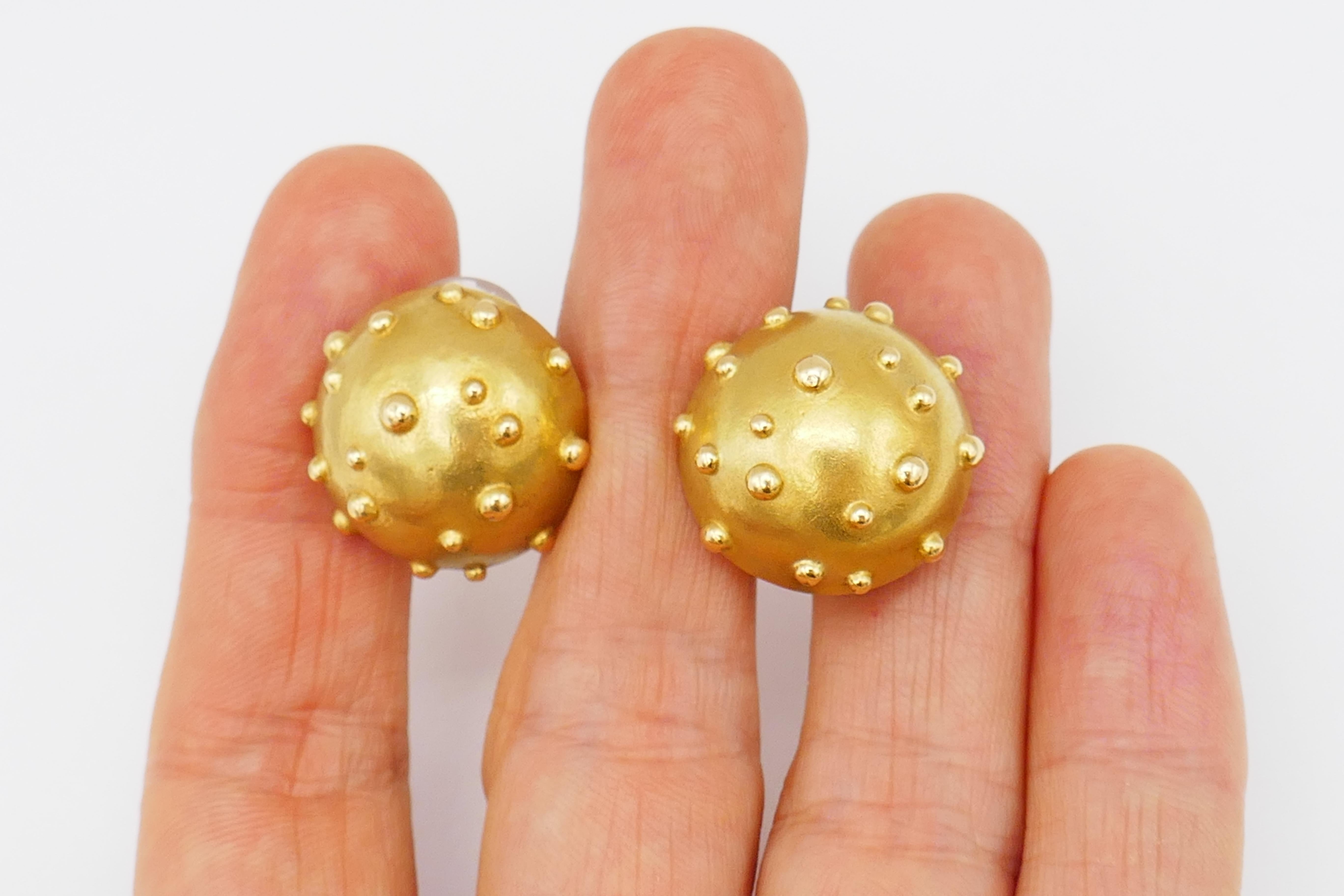 Tiffany & Co. Boucles d'oreilles en or à pois en forme de champignon en vente 3