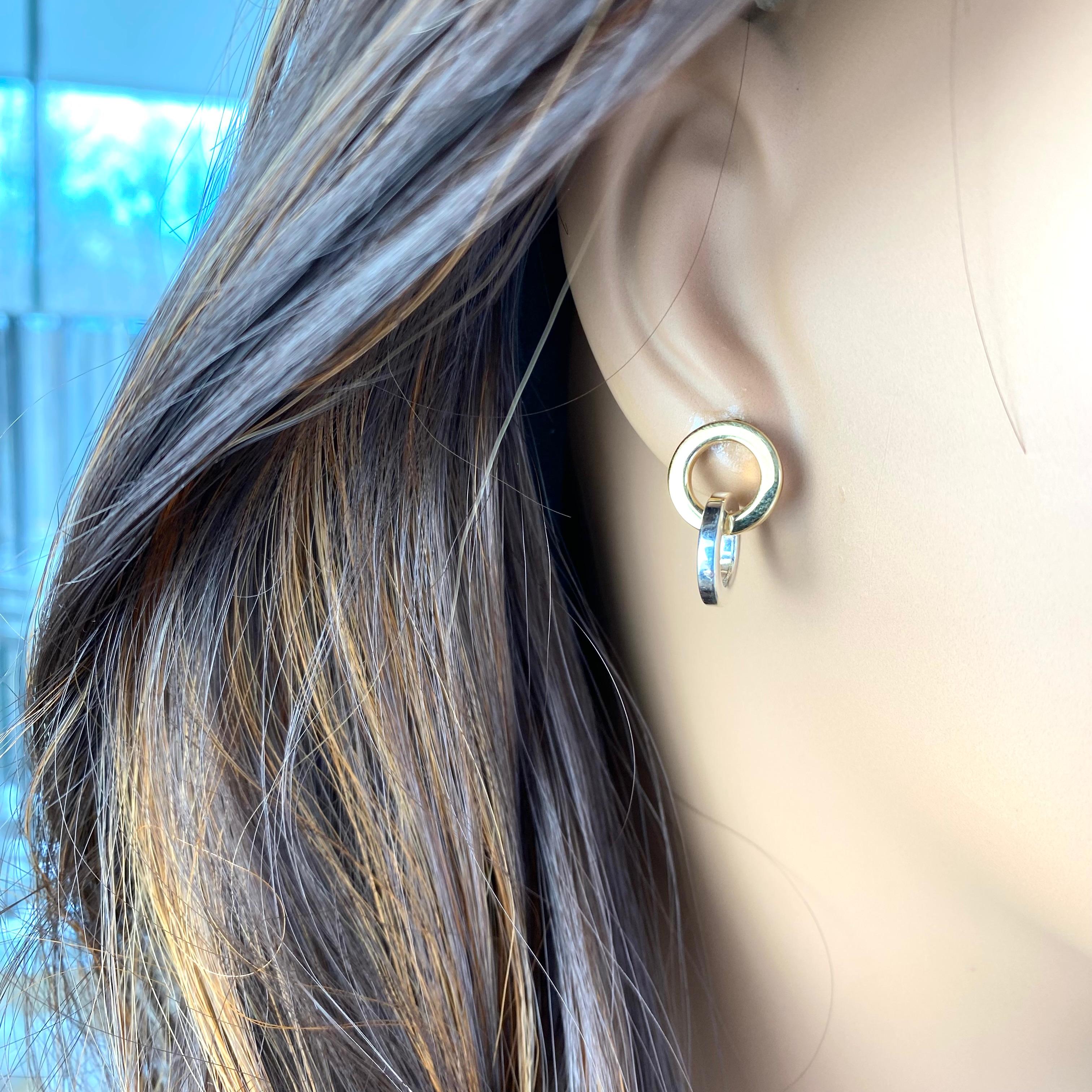 Tiffany Co. Boucles d'oreilles longues de 0,70 pouce en or jaune 18 carats et cercle d'argent en vente 3