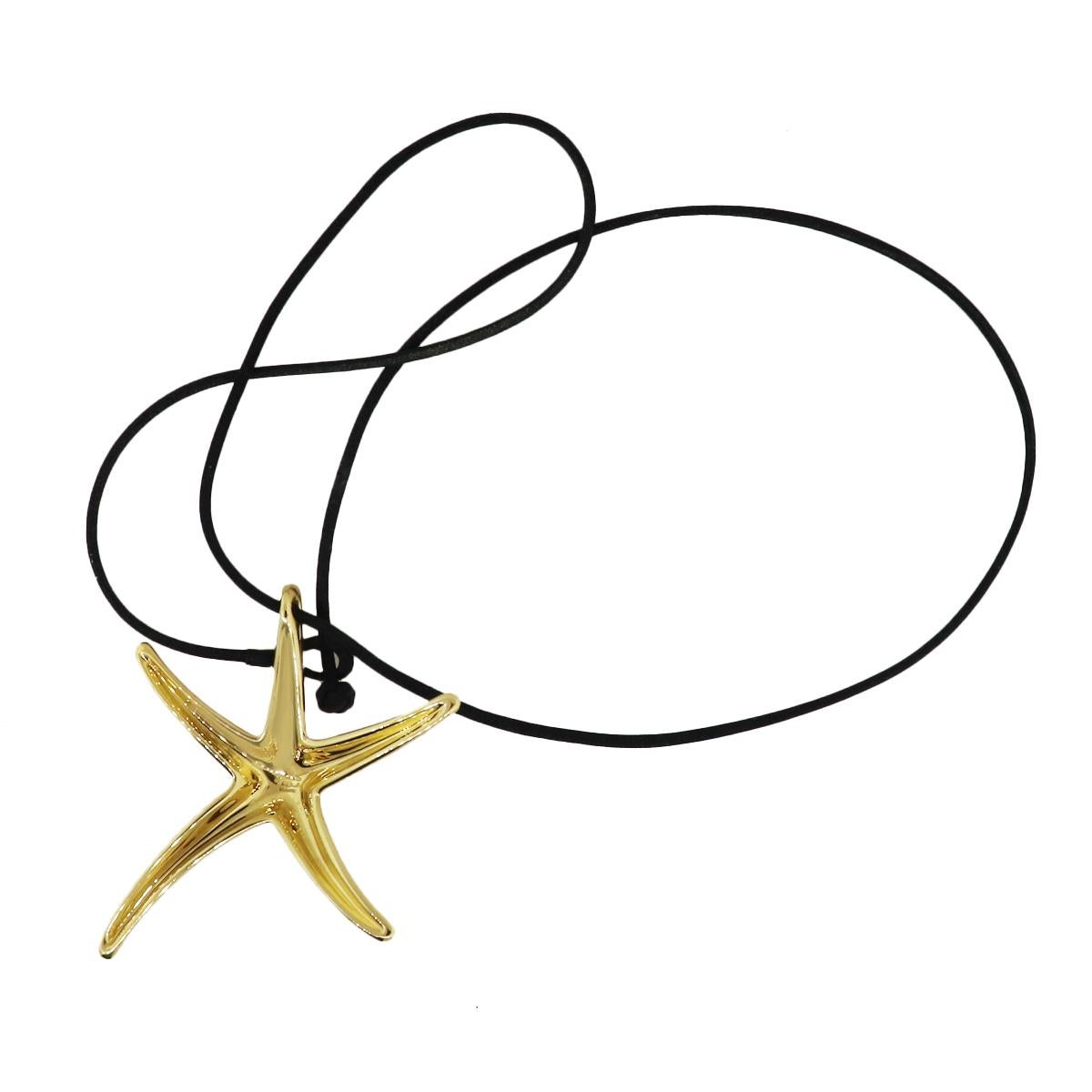 Material: 18k yellow gold
Necklace Measurements: Black silk cord necklace measuring 18″ in length
Pendant Measurements: 1.70″ x 0.29″ x 1.90″
Total Weight: 10g (6.5dwt)
SKU: G8783