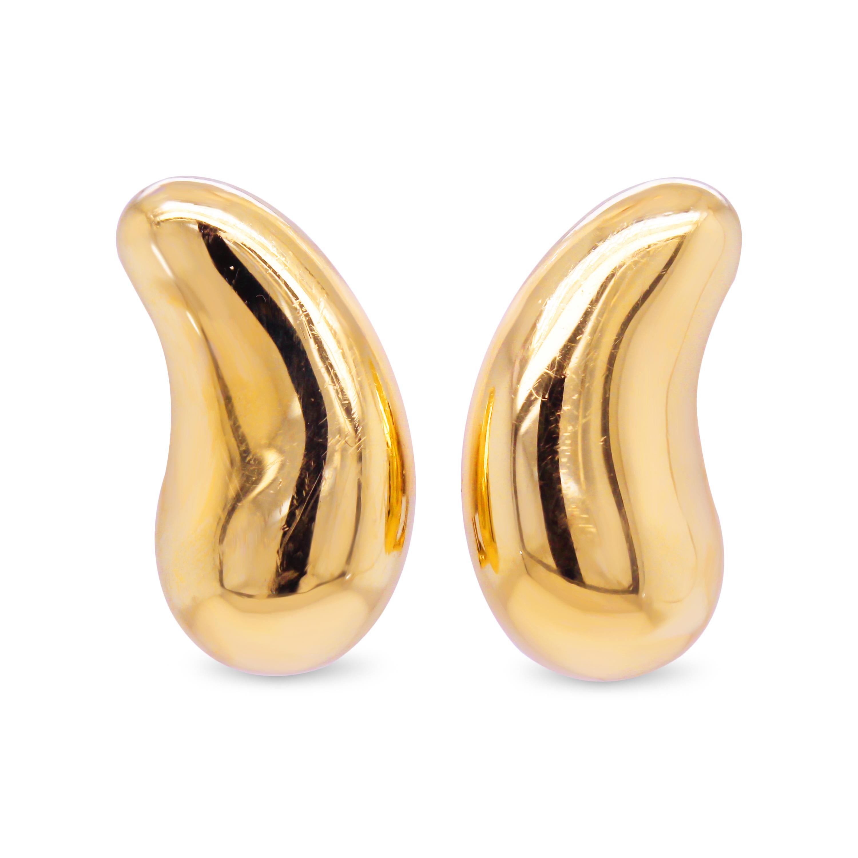 Tiffany & Co. Elsa Peretti 18 Karat Yellow Gold Bean Earrings

Earrings measure 0.83 inch by 0.43 inch. 

Signed Tiffany & Co. Elsa Peretti